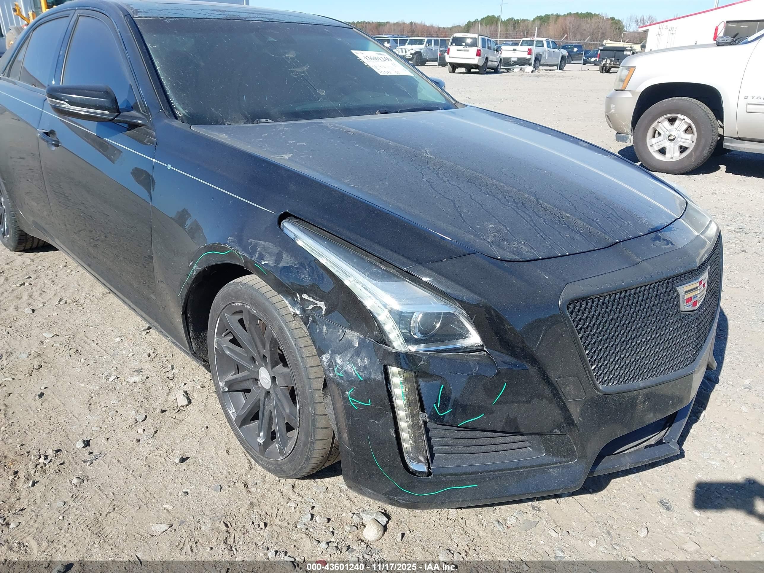 CADILLAC CTS image 6