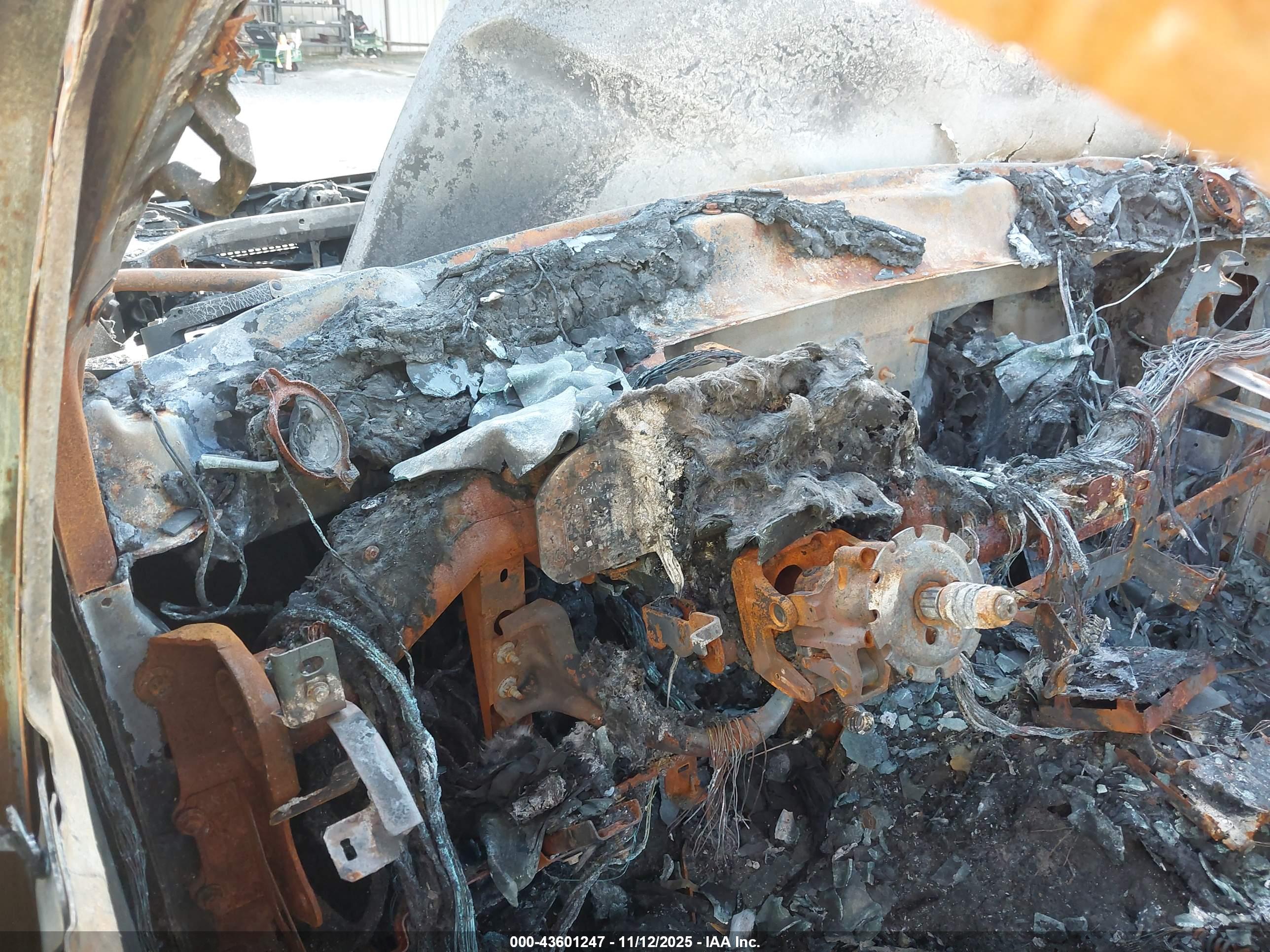 GMC SIERRA image 7