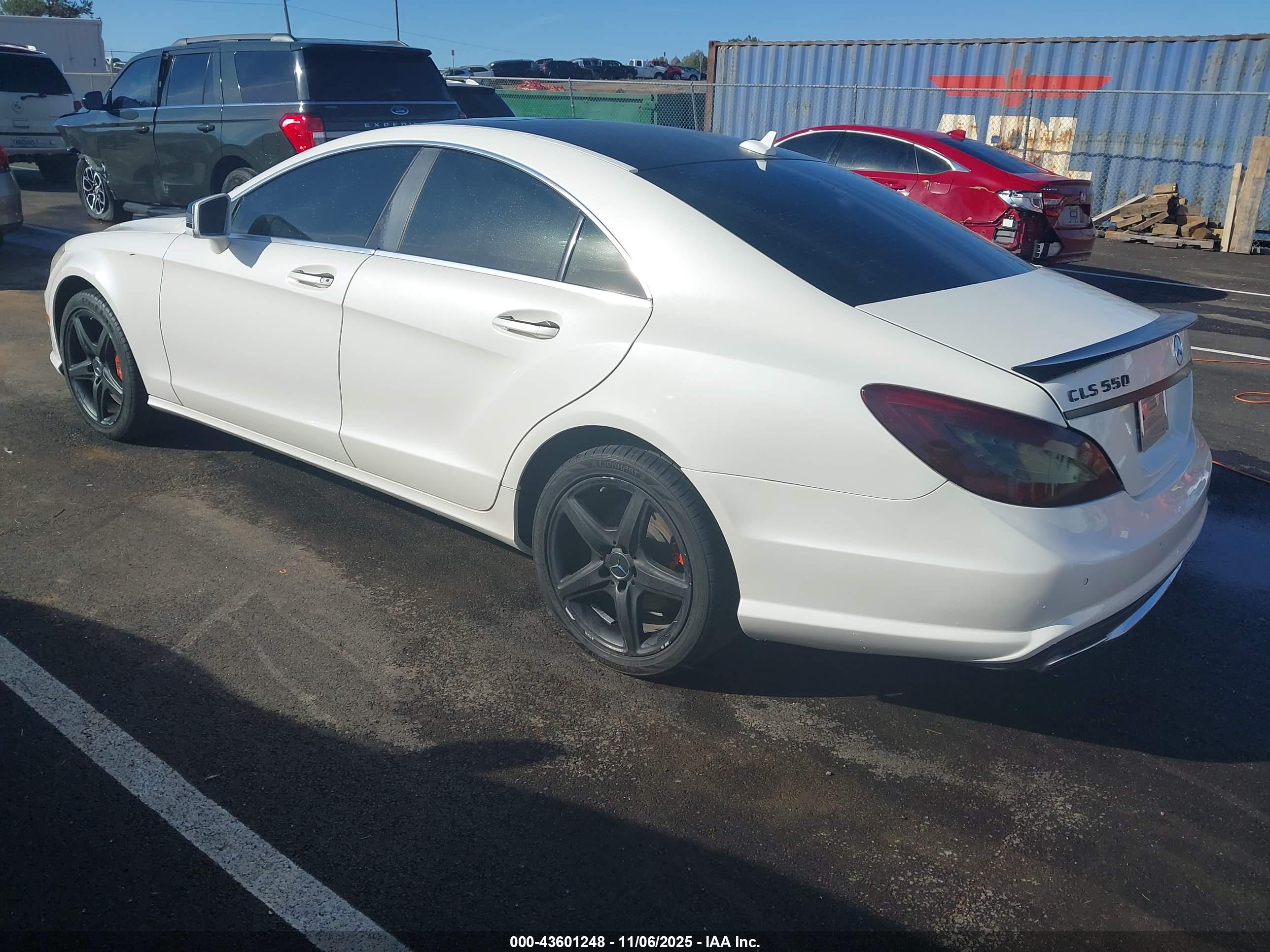 MERCEDES-BENZ CLS image 3