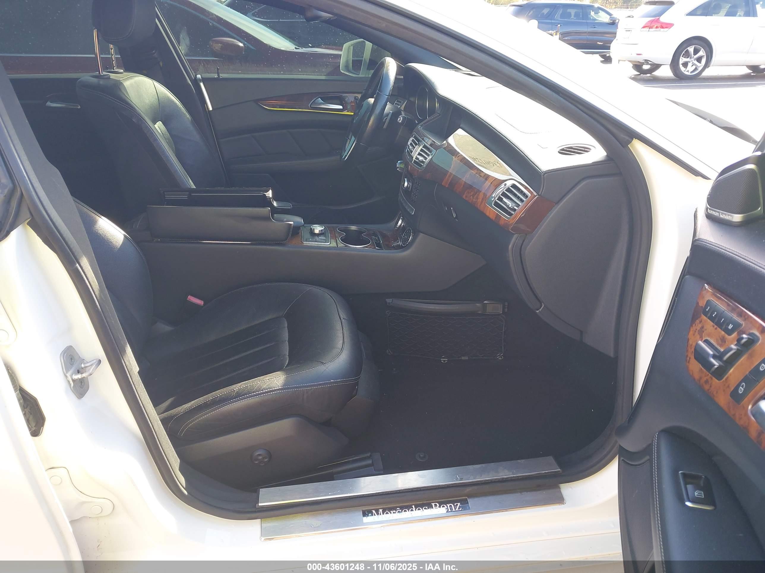 MERCEDES-BENZ CLS image 5