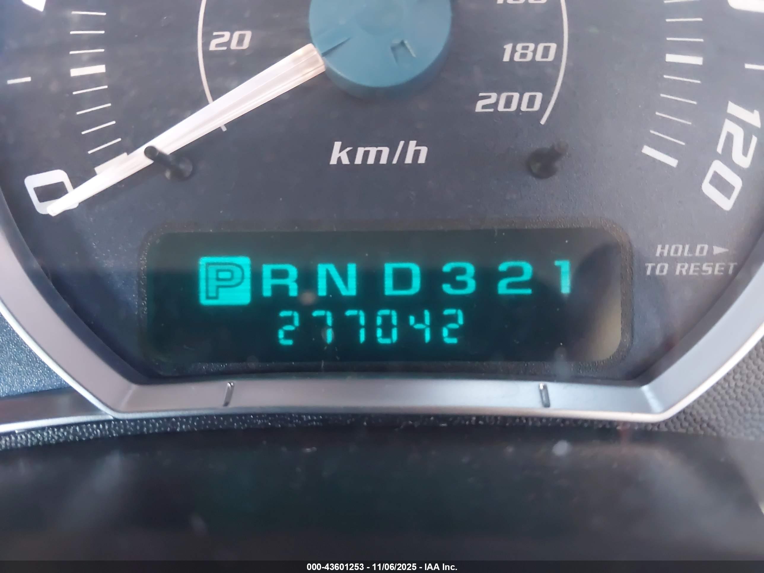 CADILLAC ESCALADE image 7