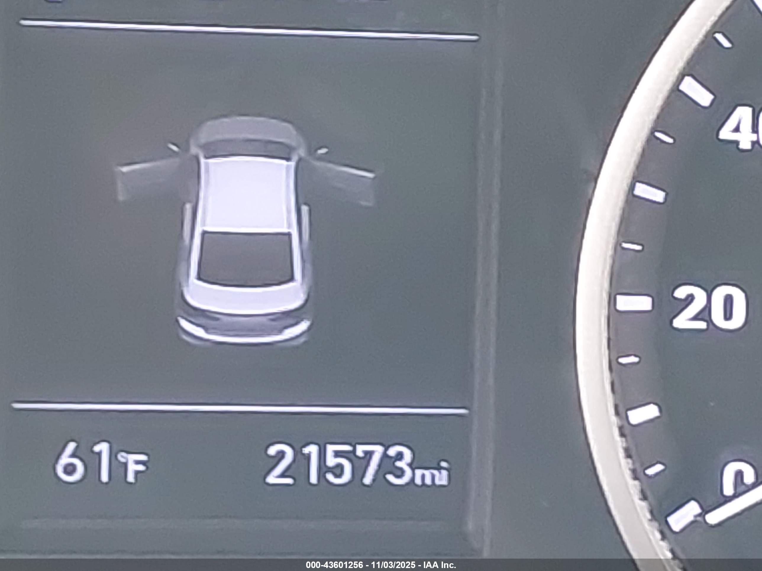 HYUNDAI ELANTRA image 7