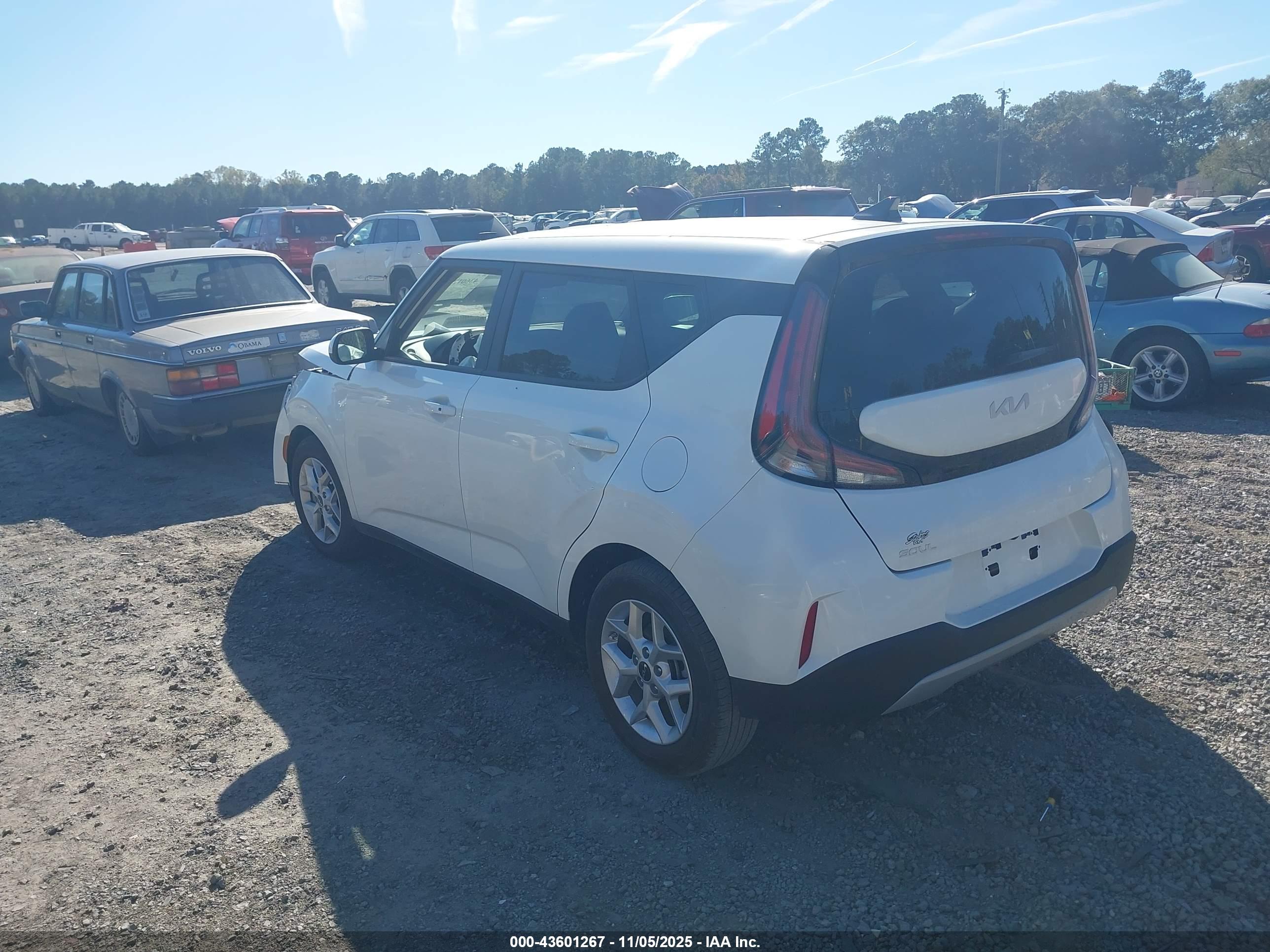 KIA SOUL image 3