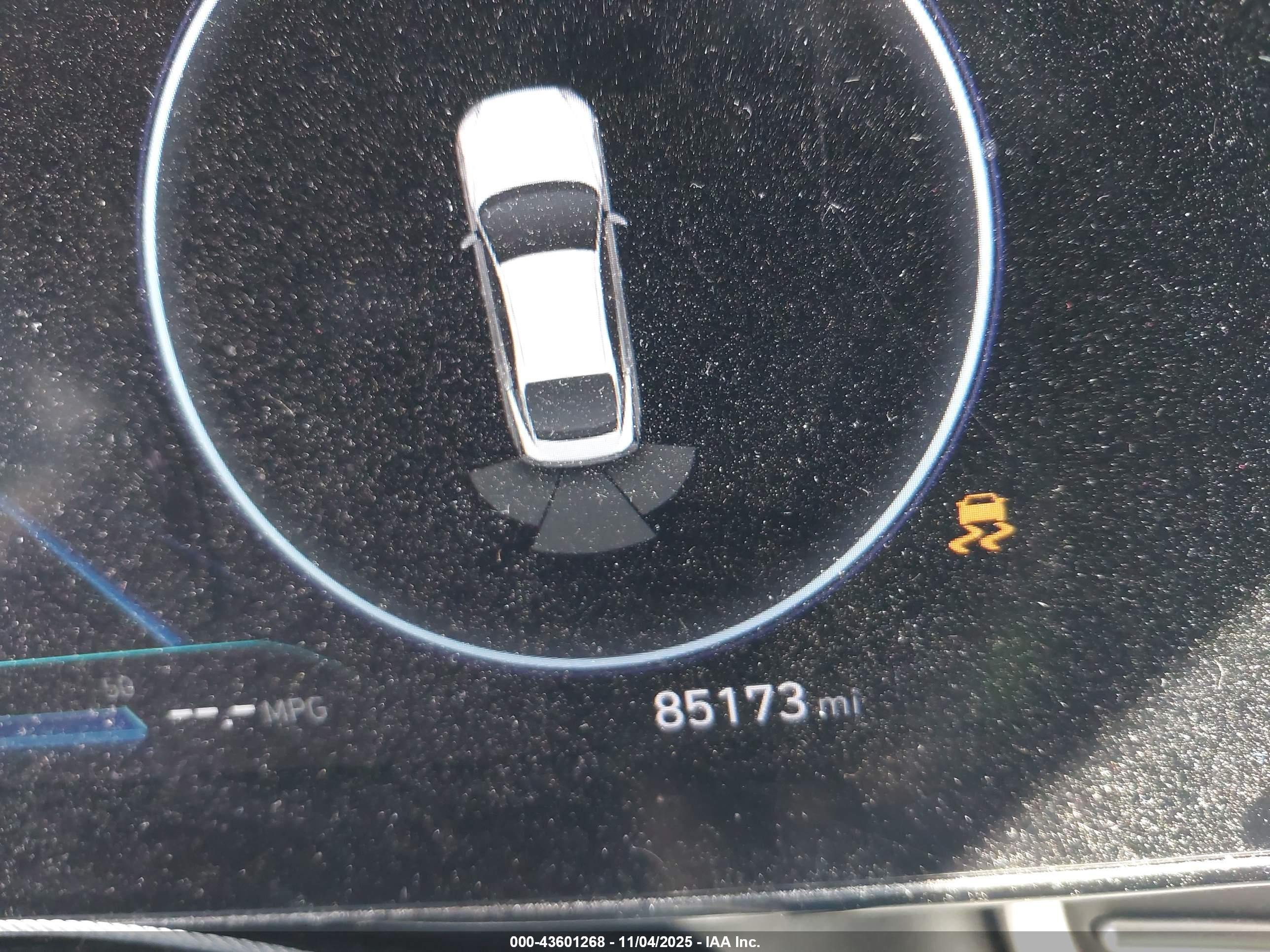 HYUNDAI ELANTRA image 7