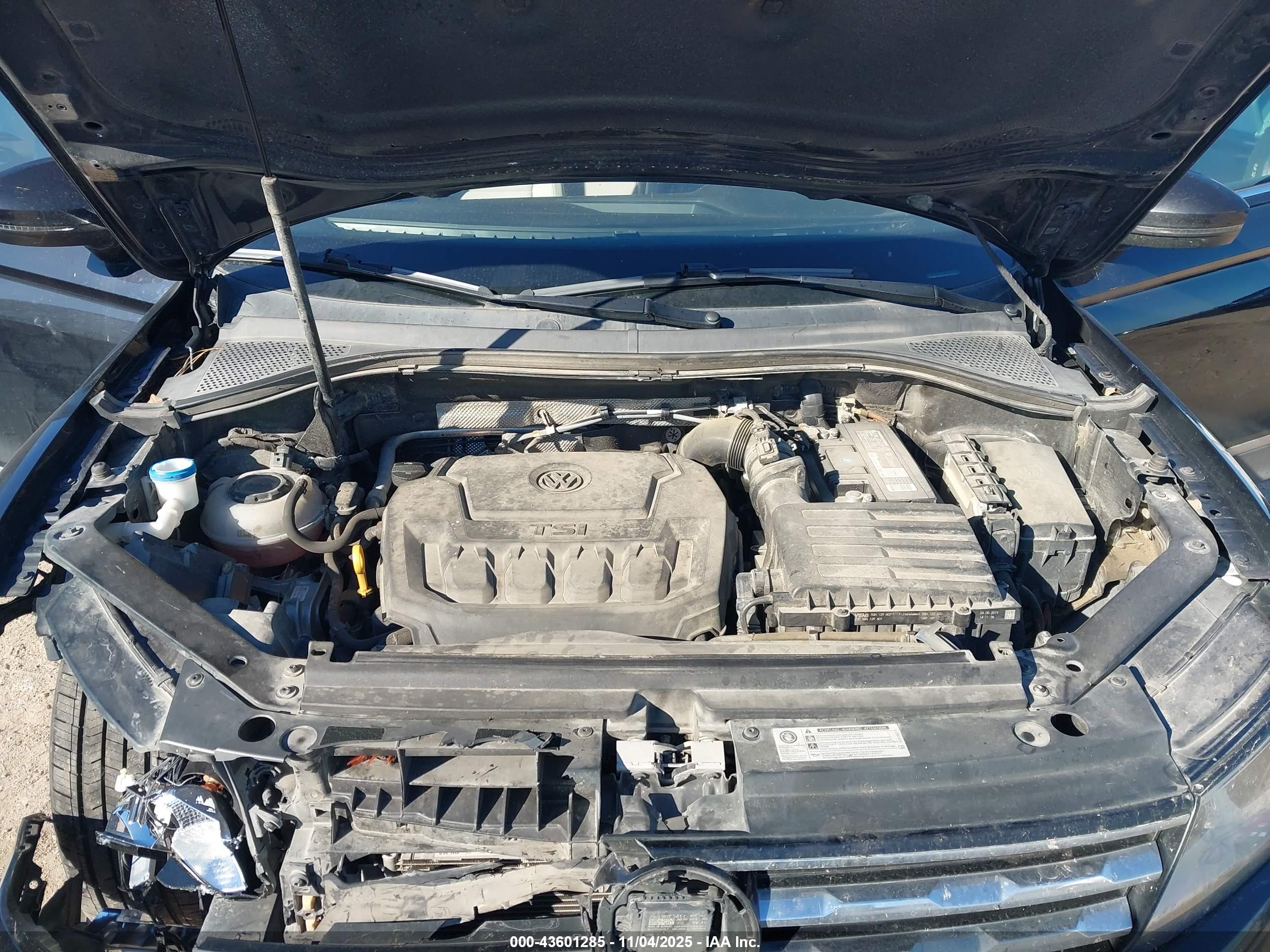 VOLKSWAGEN TIGUAN image 10