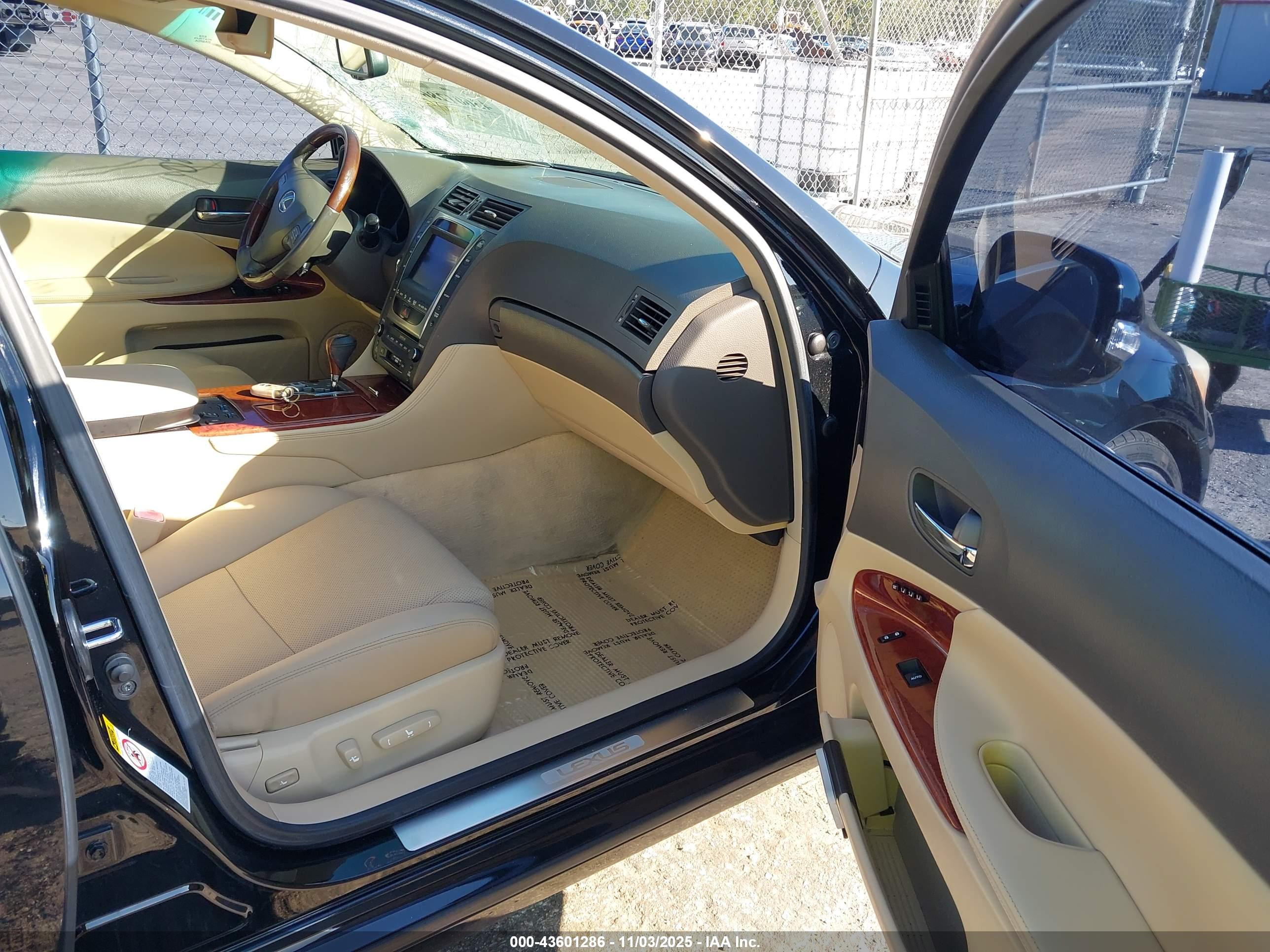 LEXUS GS image 5