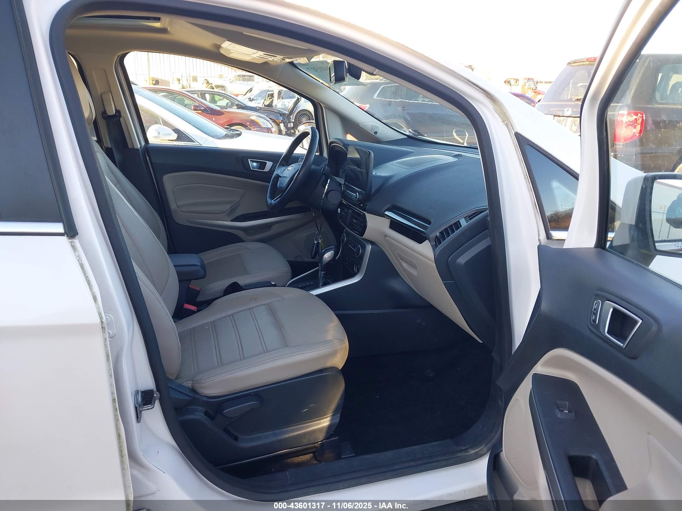 FORD ECOSPORT image 5