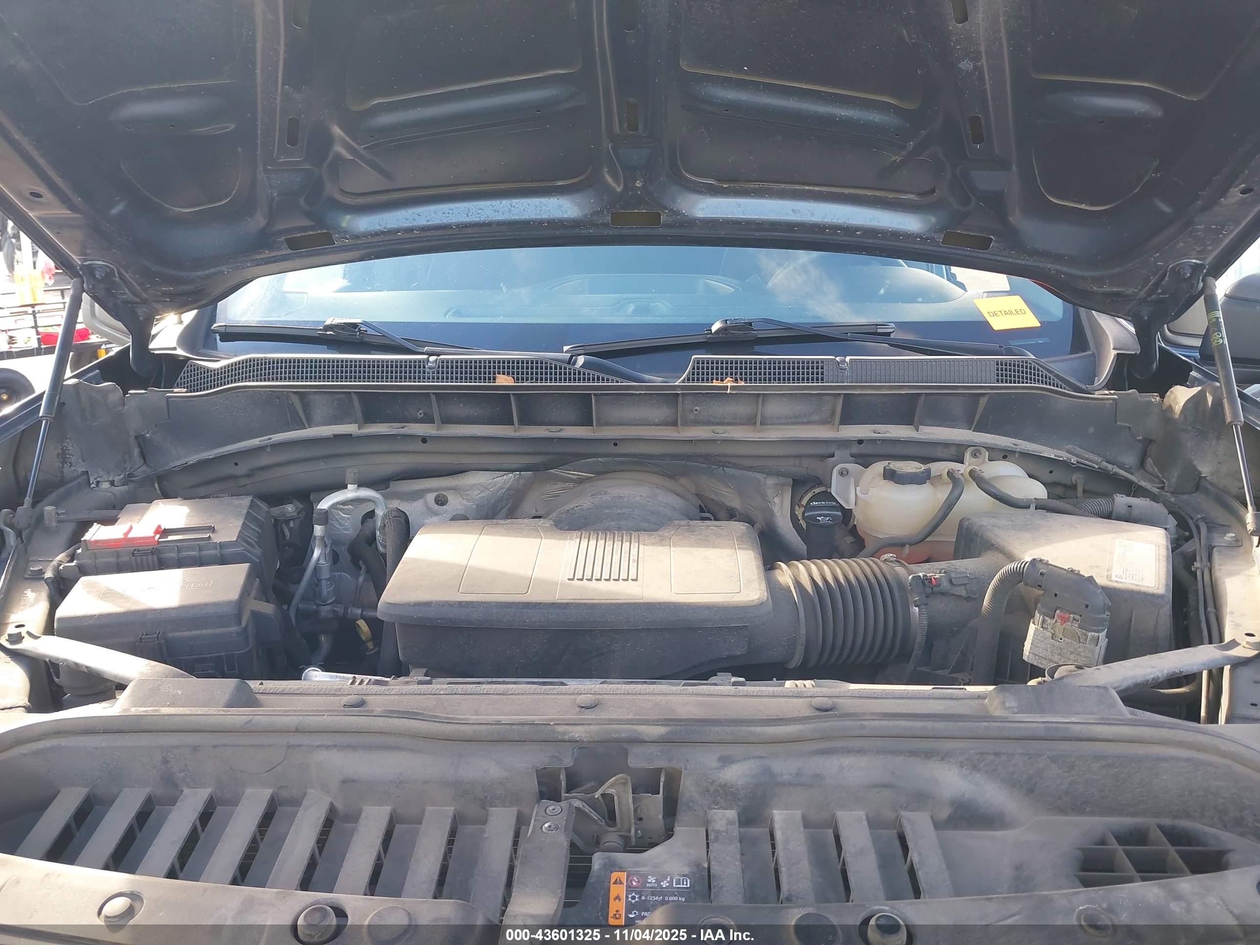 CHEVROLET SILVERADO image 10