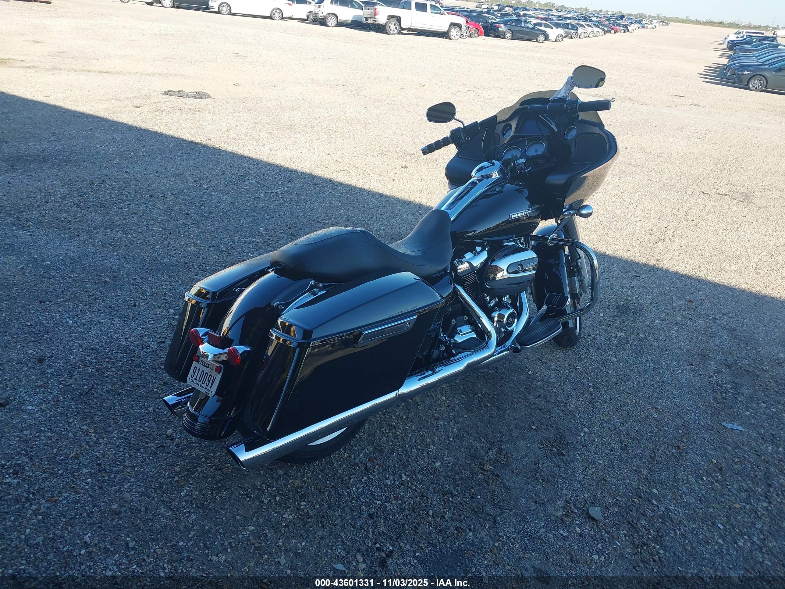 HARLEY-DAVIDSON FLTRX image 4
