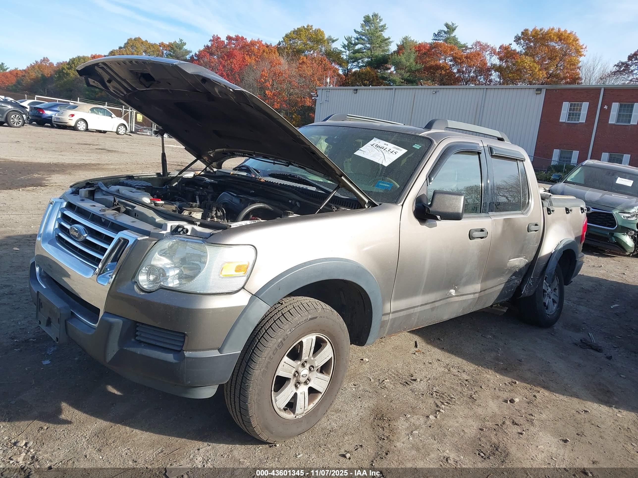 FORD EXPLORER image 2
