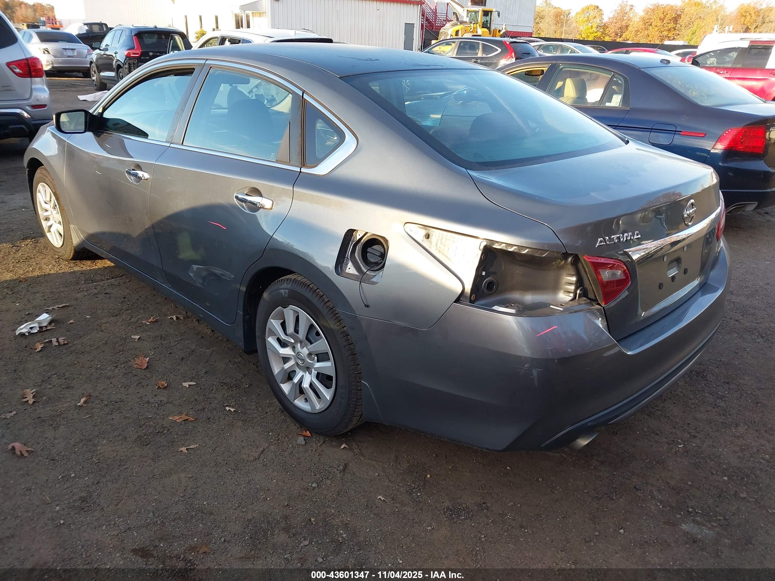 NISSAN ALTIMA image 3