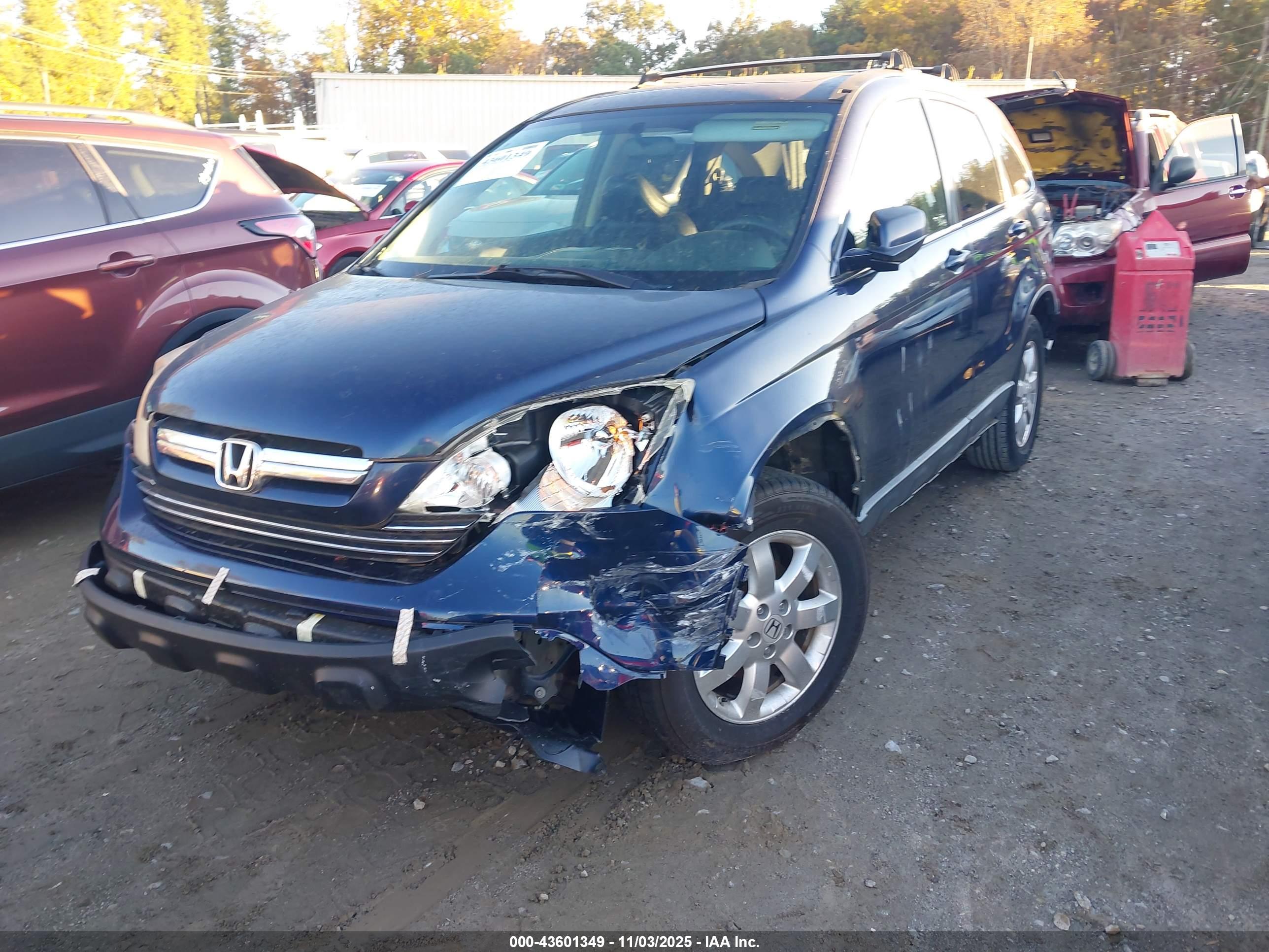 HONDA CR-V image 2