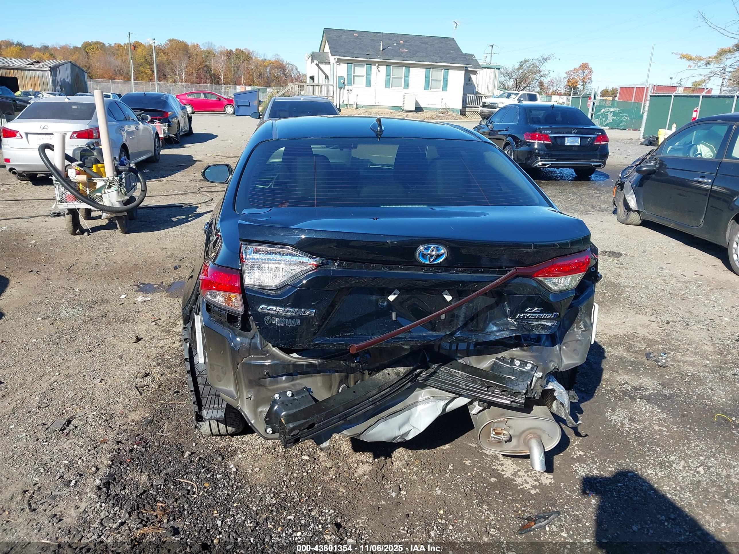 TOYOTA COROLLA image 6