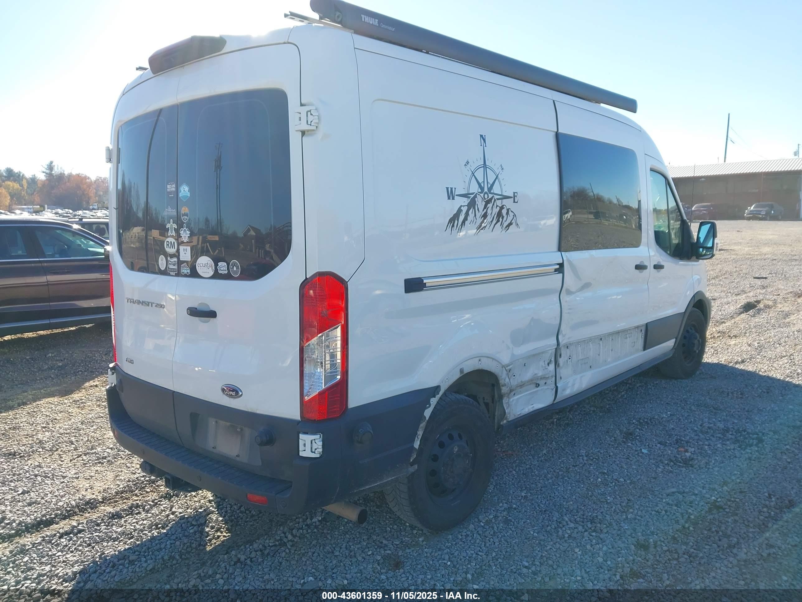 FORD TRANSIT-250 image 4