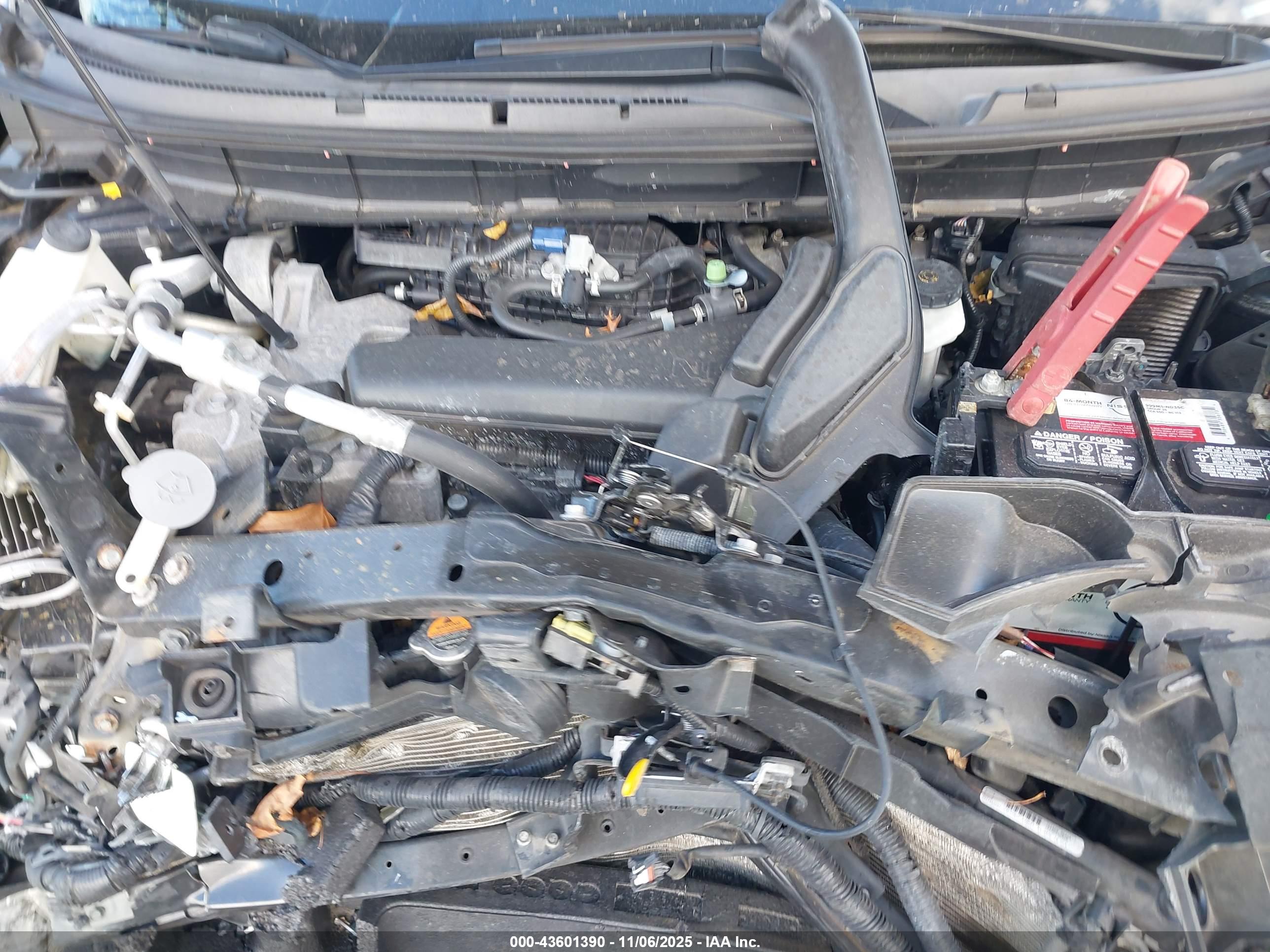 NISSAN ROGUE image 10