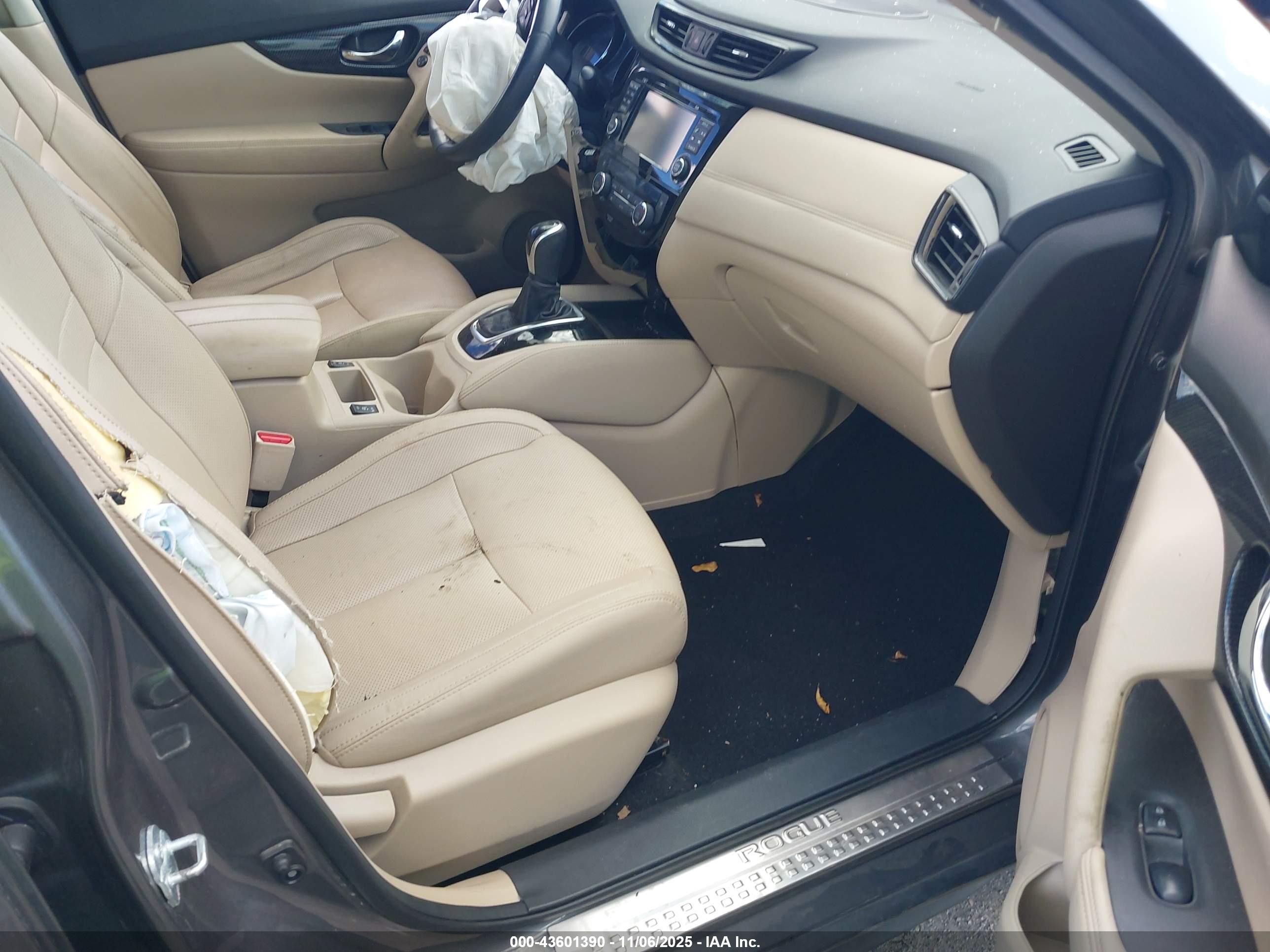 NISSAN ROGUE image 5