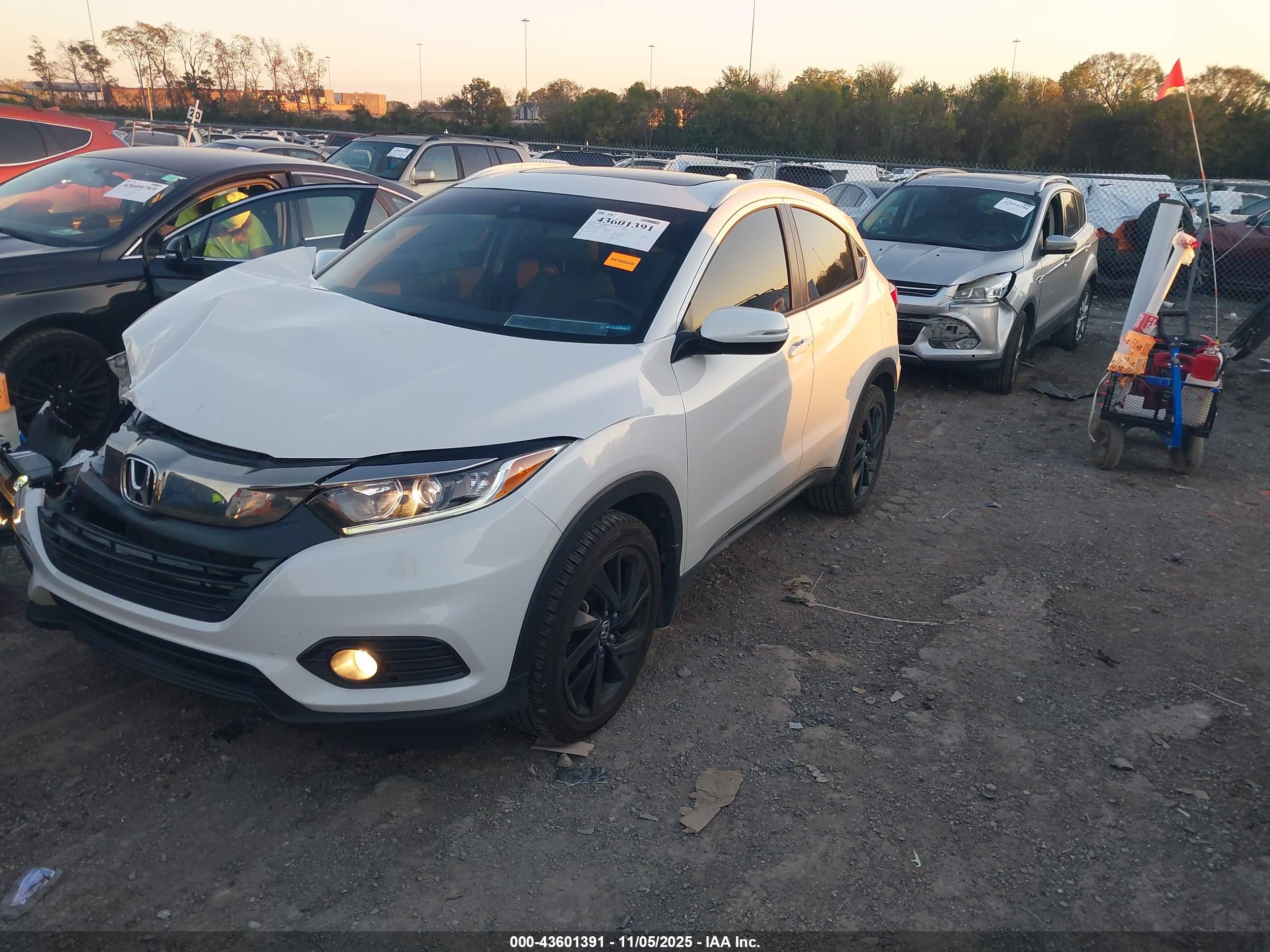 HONDA HR-V image 2