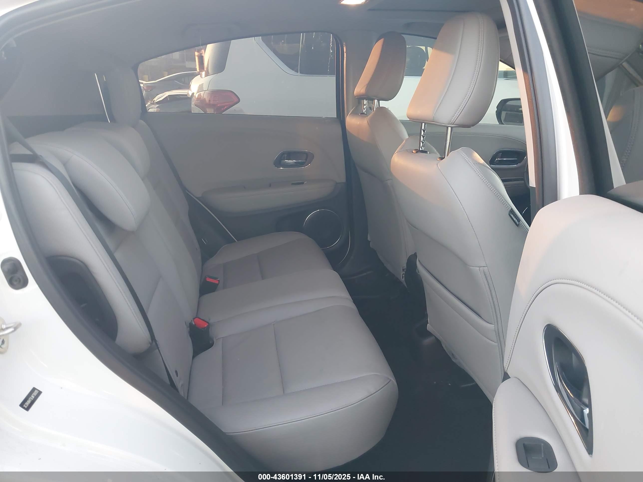 HONDA HR-V image 8