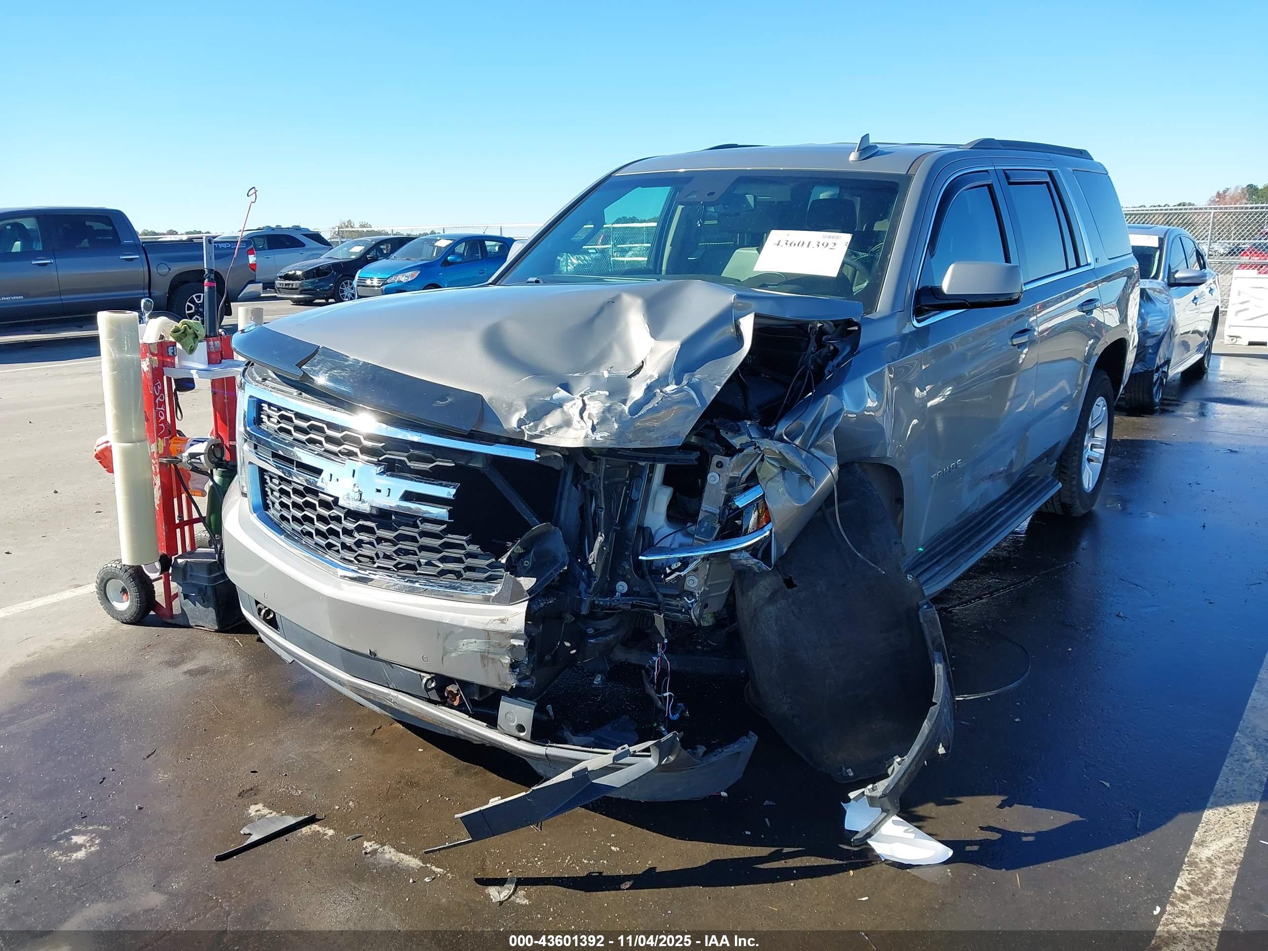 CHEVROLET TAHOE image 6