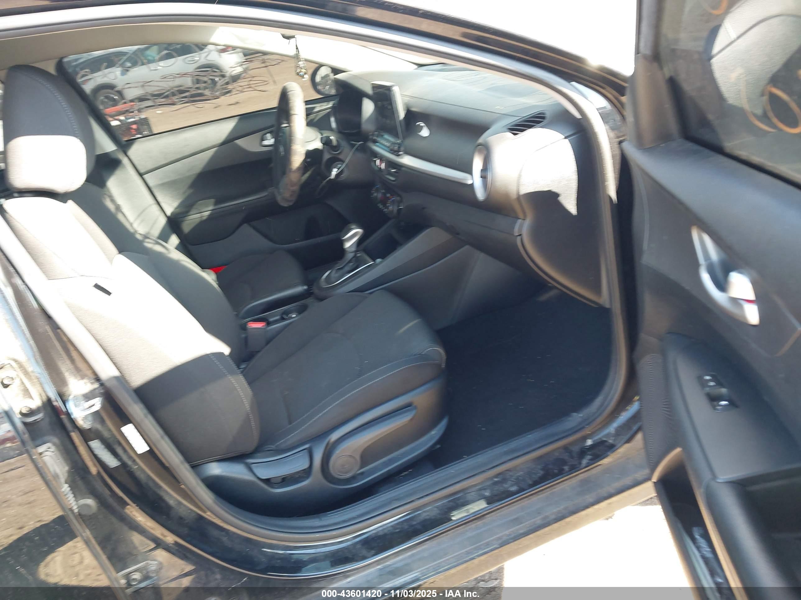 KIA FORTE image 5