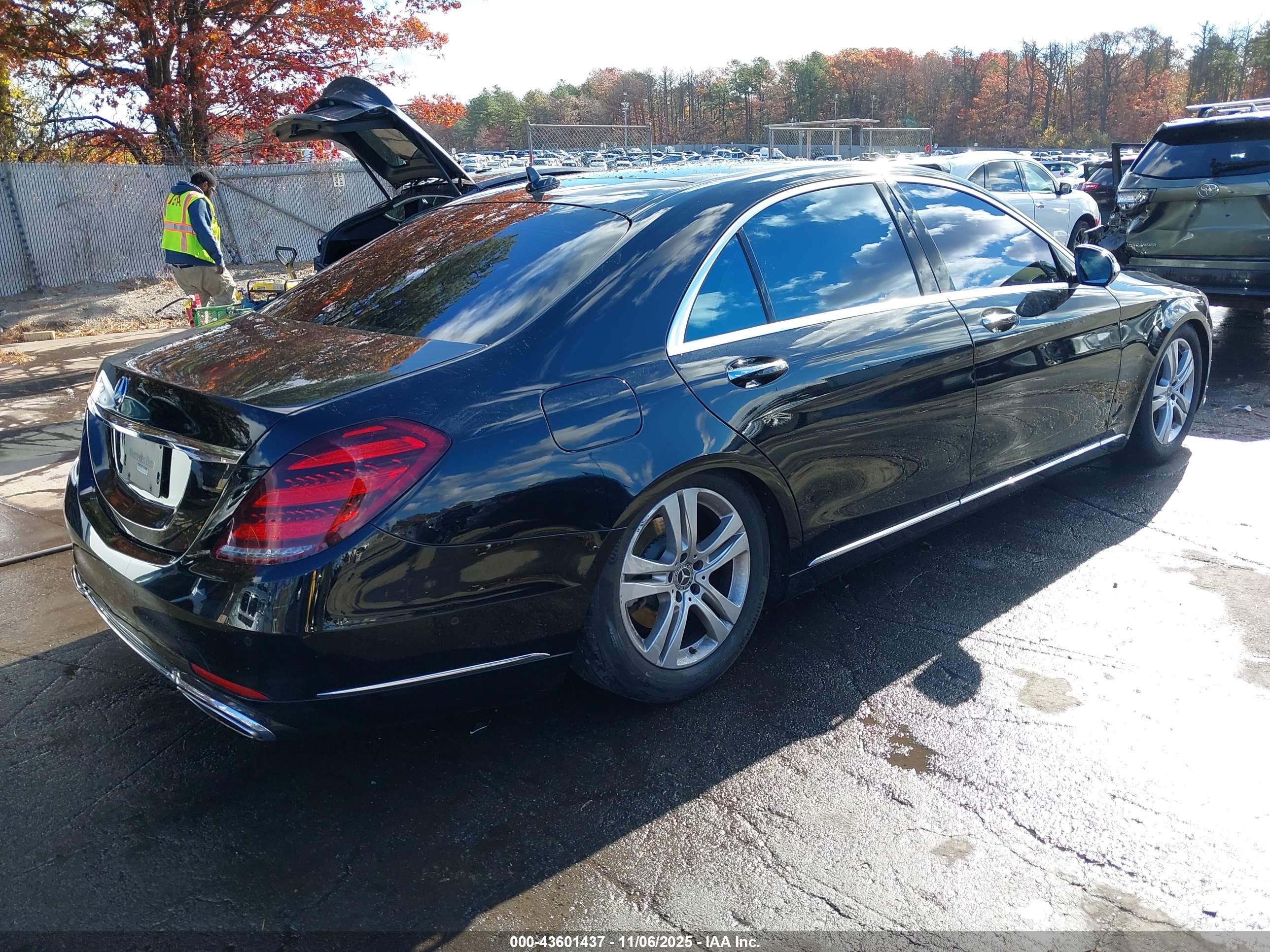 MERCEDES-BENZ S image 4