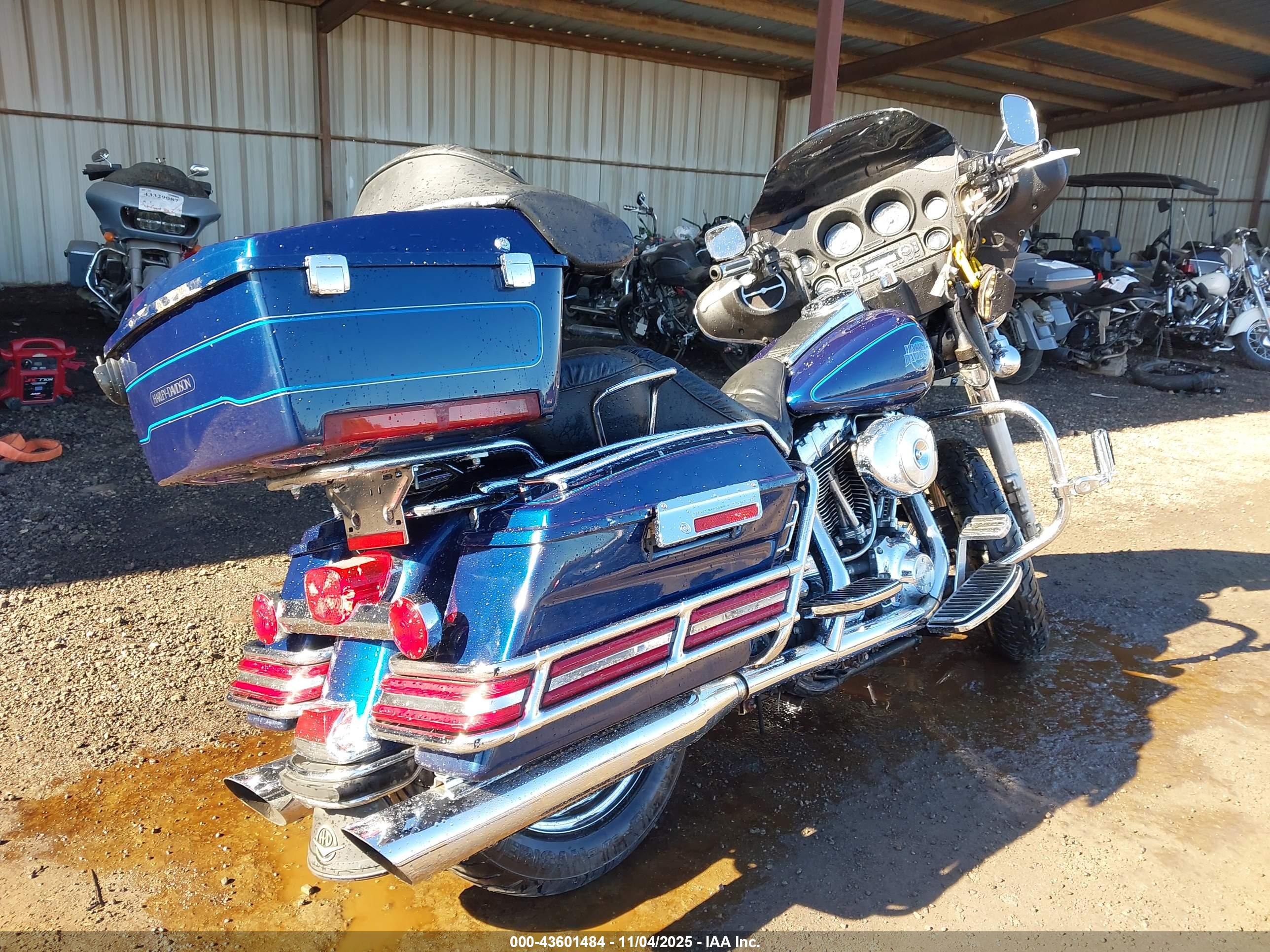 HARLEY-DAVIDSON FLHT image 4