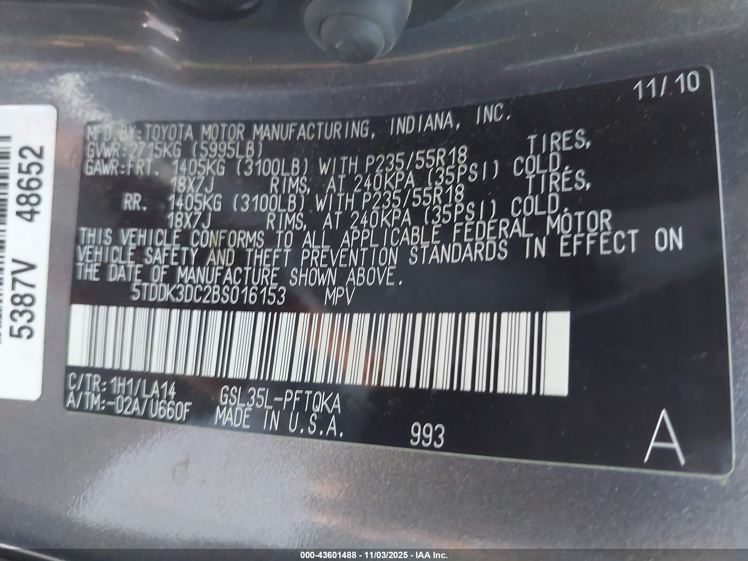 TOYOTA SIENNA image 9