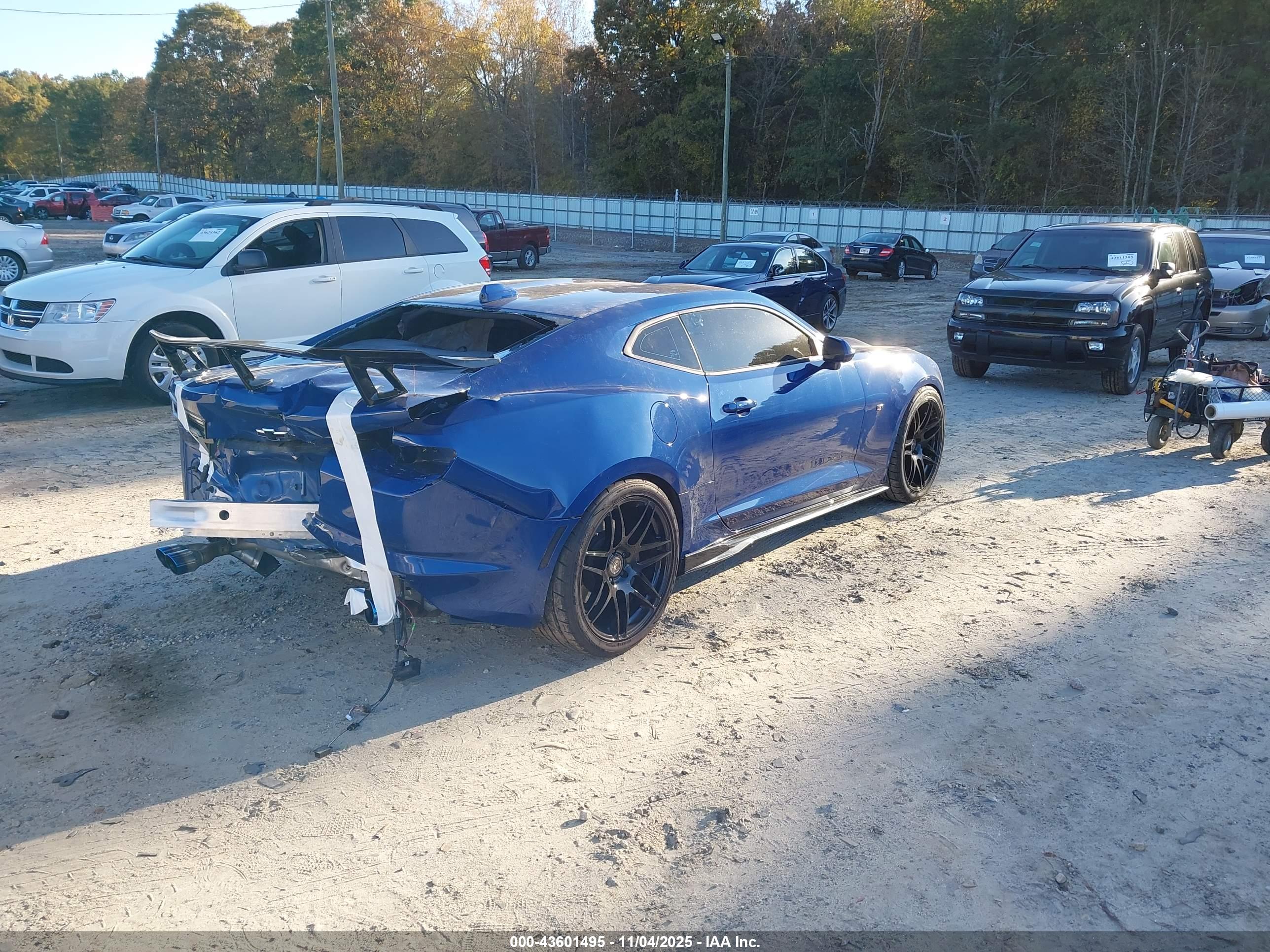 CHEVROLET CAMARO image 4