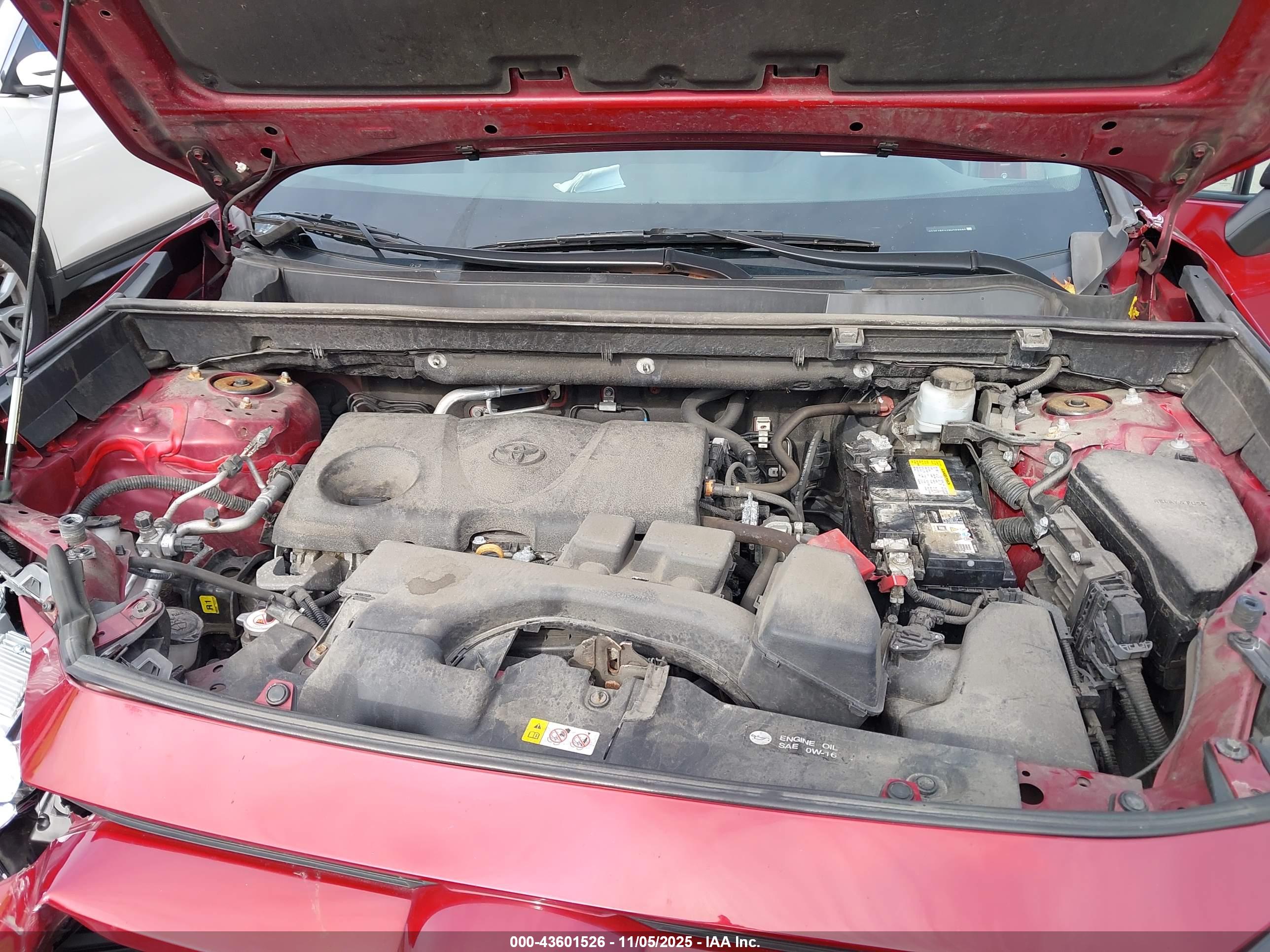 TOYOTA RAV4 image 10