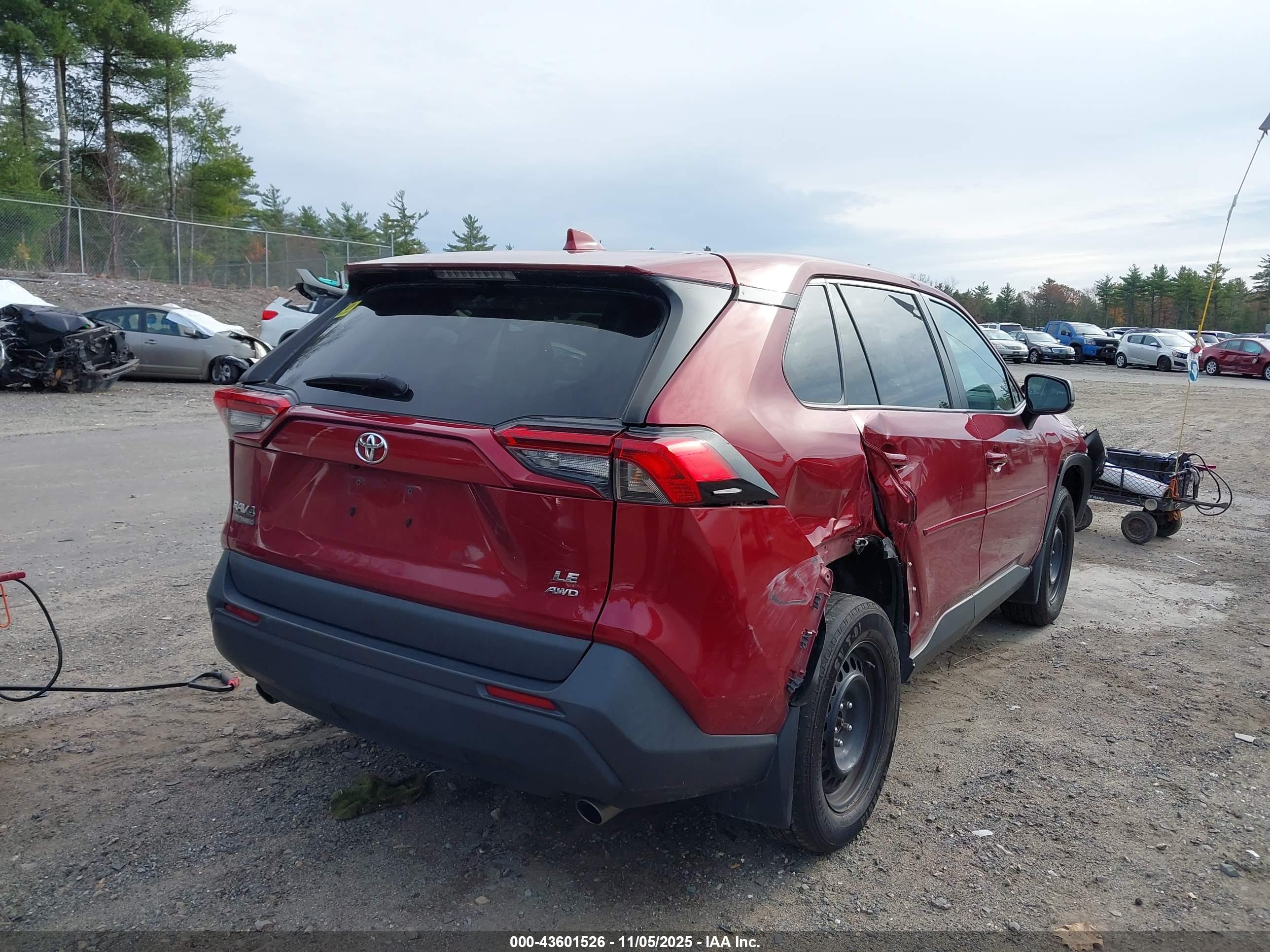 TOYOTA RAV4 image 4