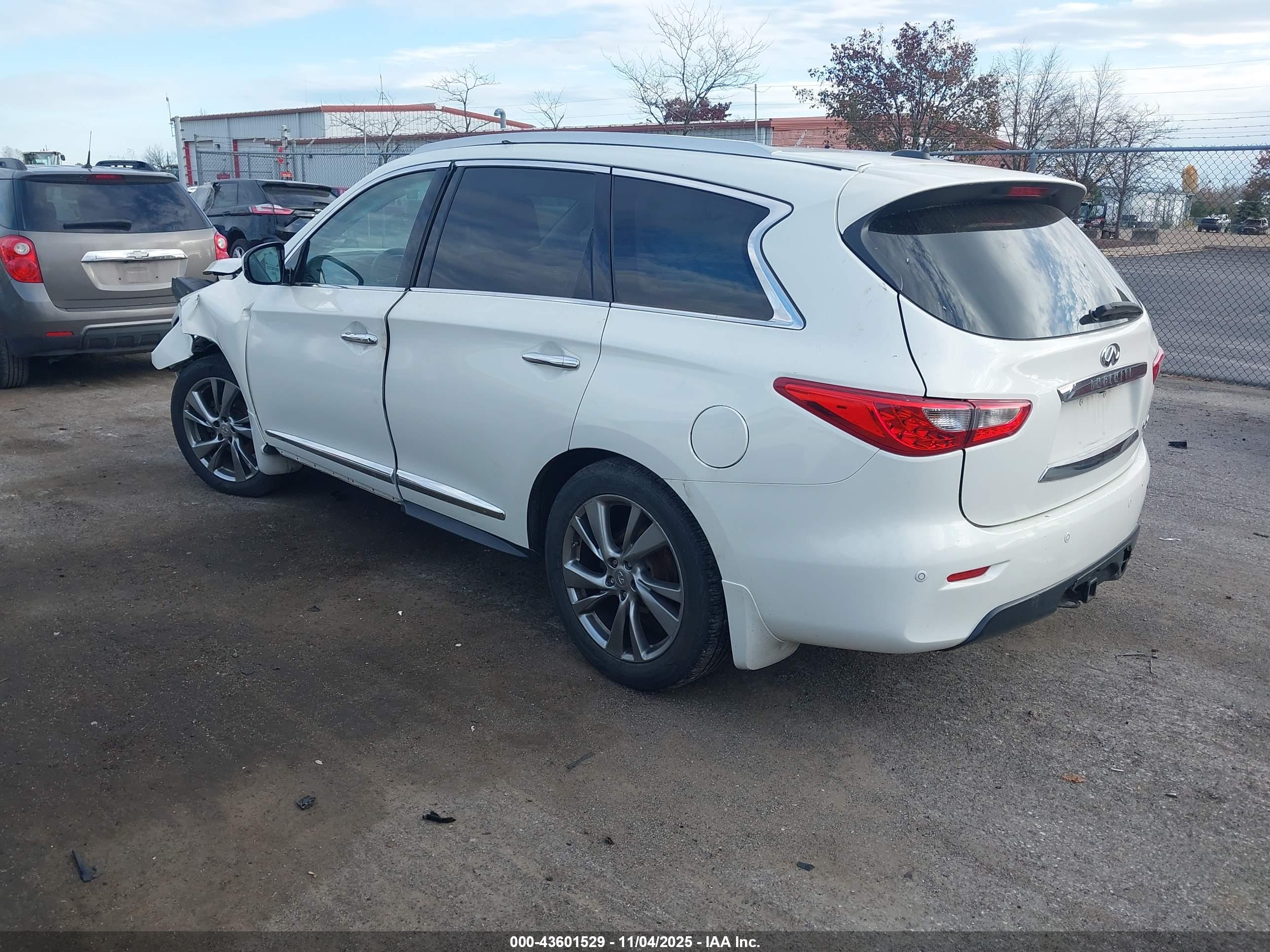 INFINITI QX60 image 3