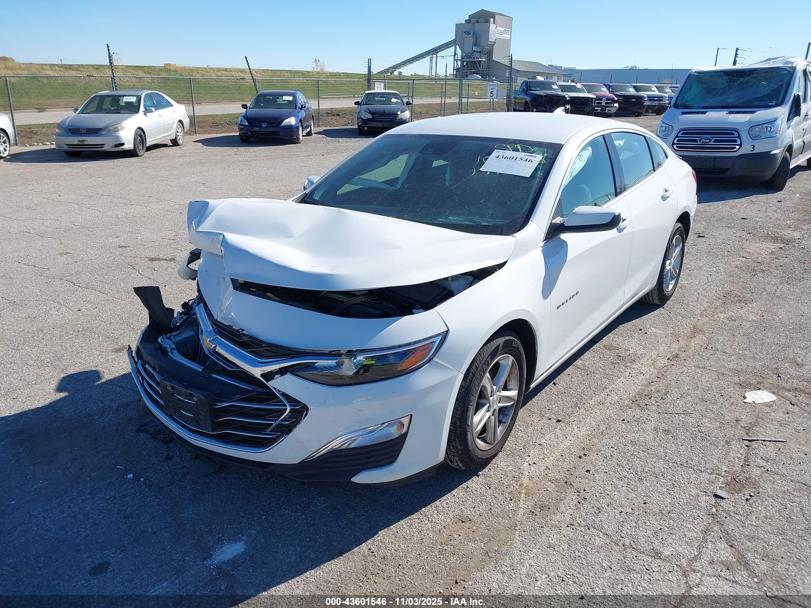 CHEVROLET MALIBU image 2