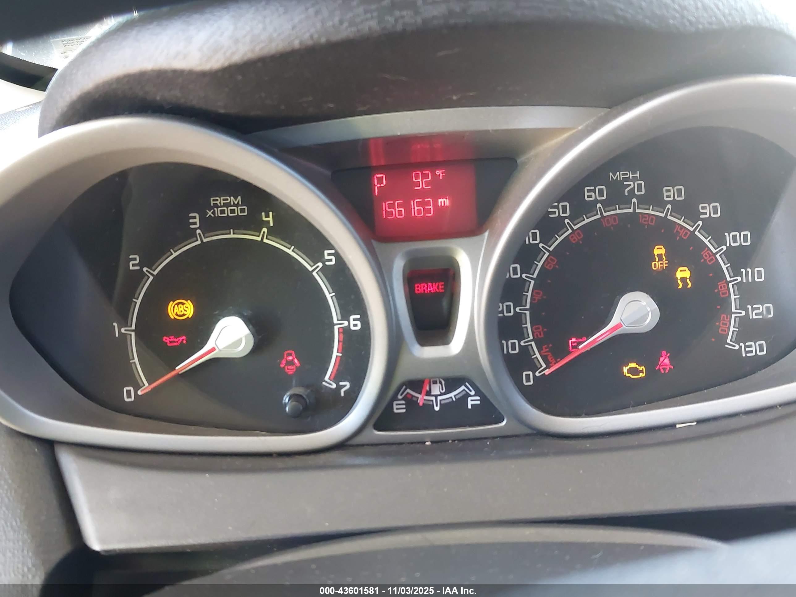 FORD FIESTA image 7