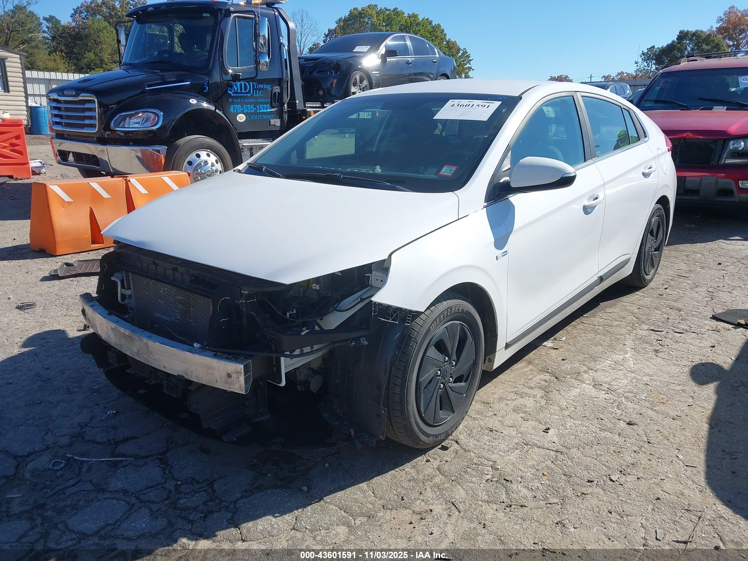 HYUNDAI IONIQ image 2