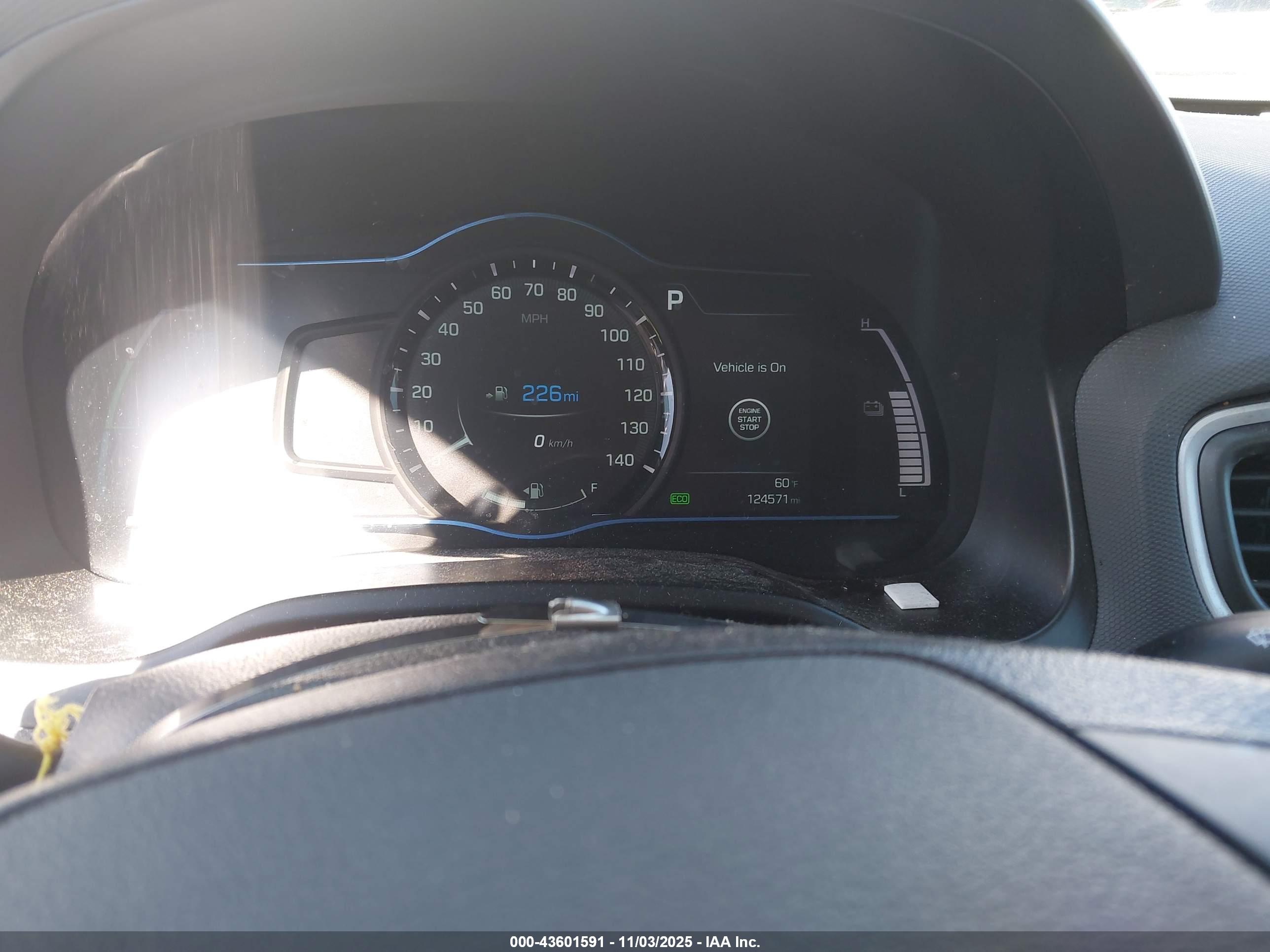 HYUNDAI IONIQ image 7
