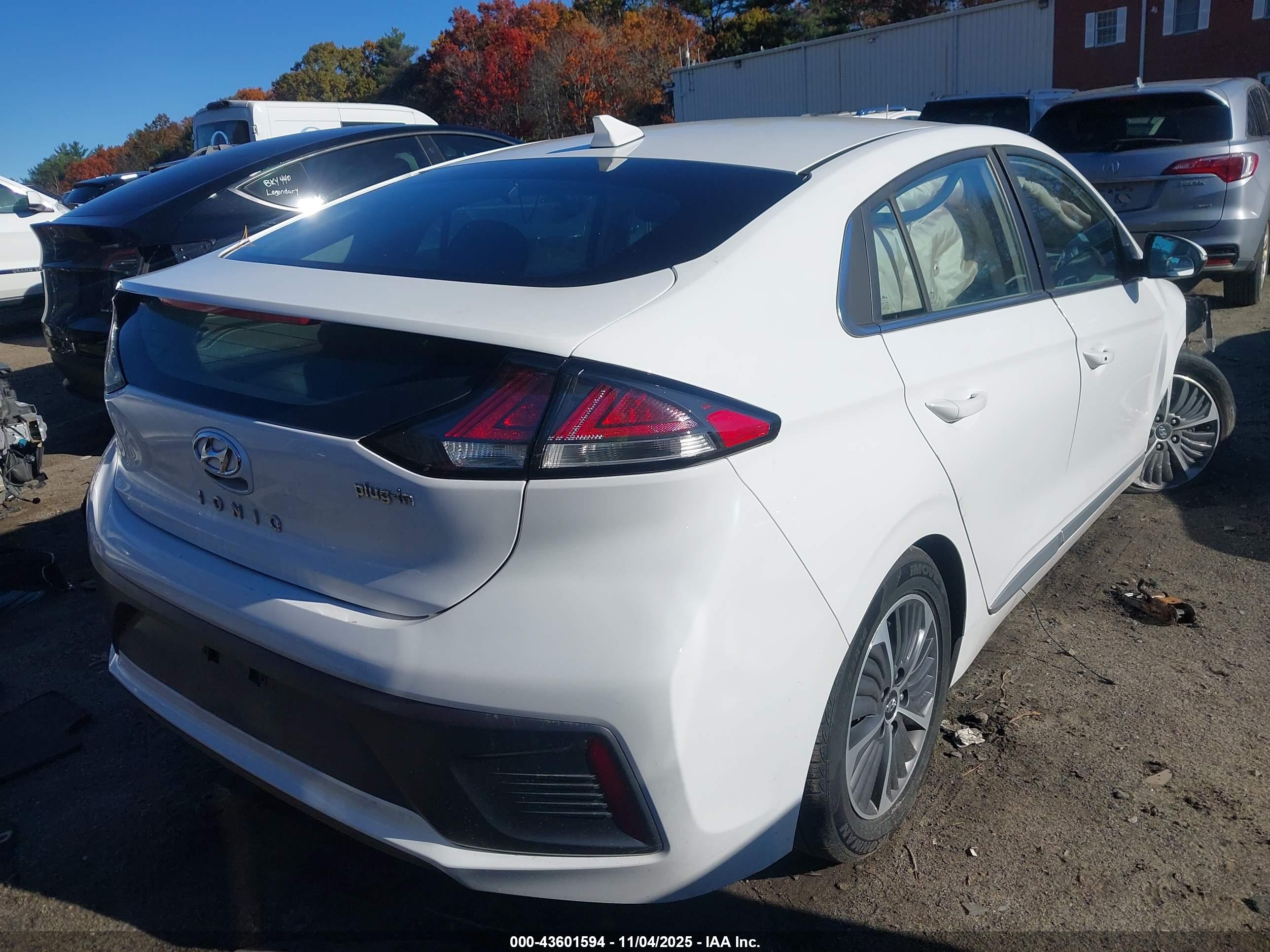 HYUNDAI IONIQ image 4