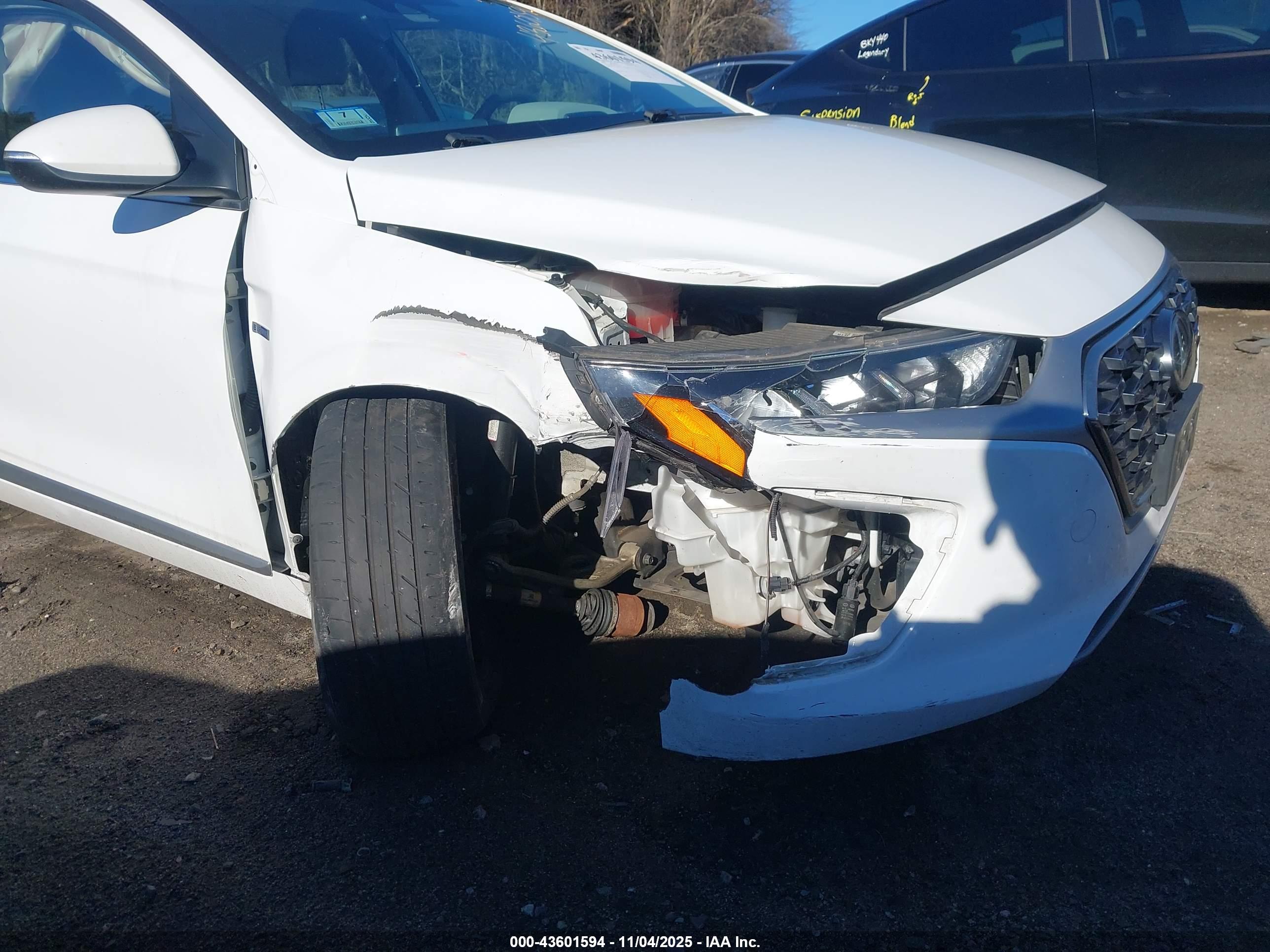 HYUNDAI IONIQ image 6