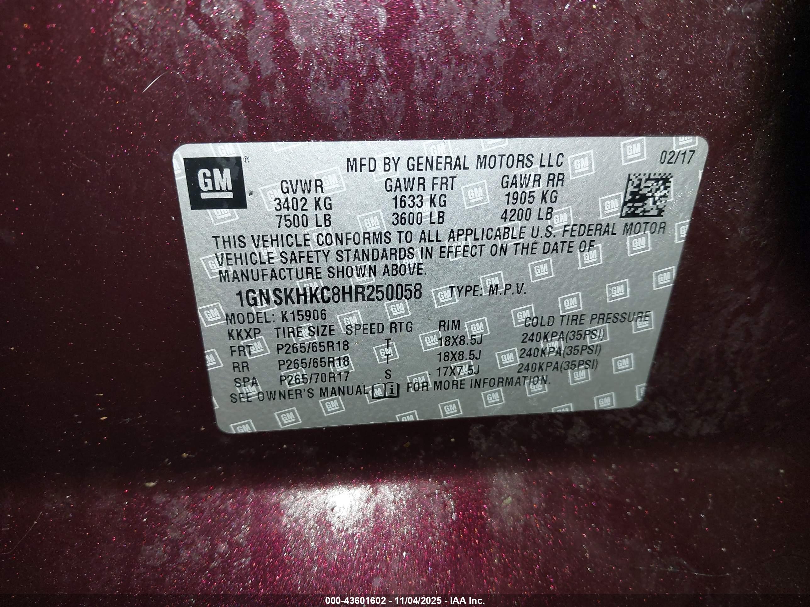 CHEVROLET SUBURBAN image 9
