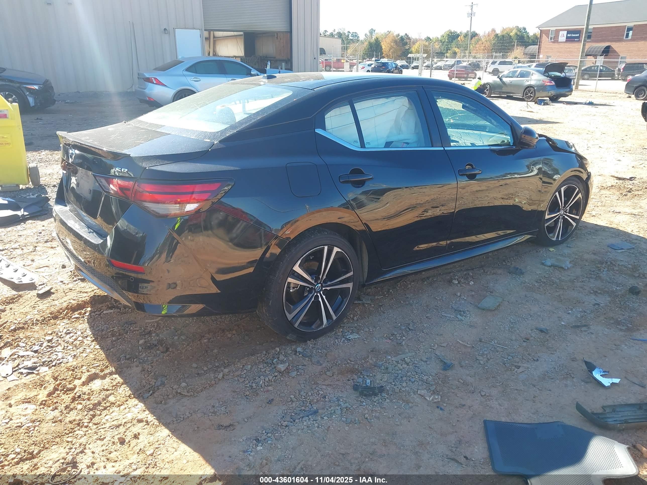 NISSAN SENTRA image 4