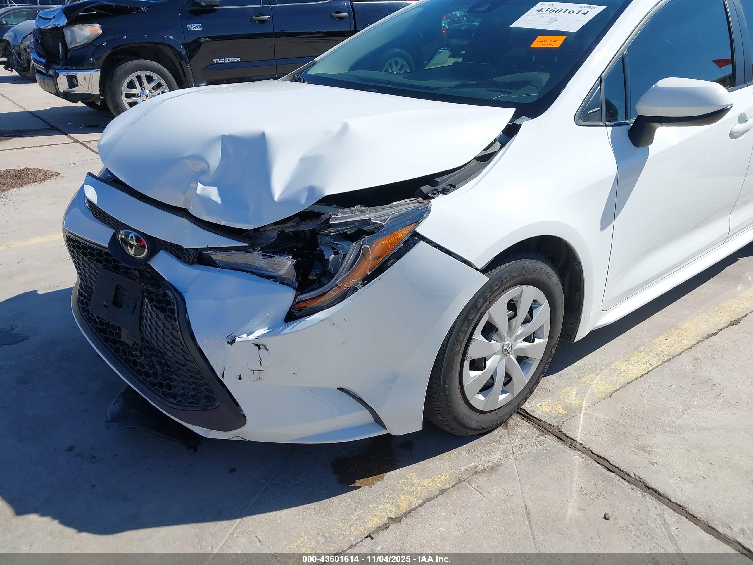 TOYOTA COROLLA image 6