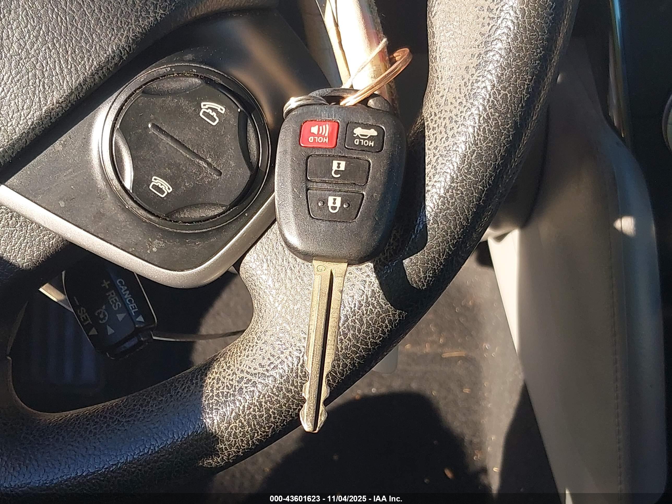TOYOTA CAMRY image 11