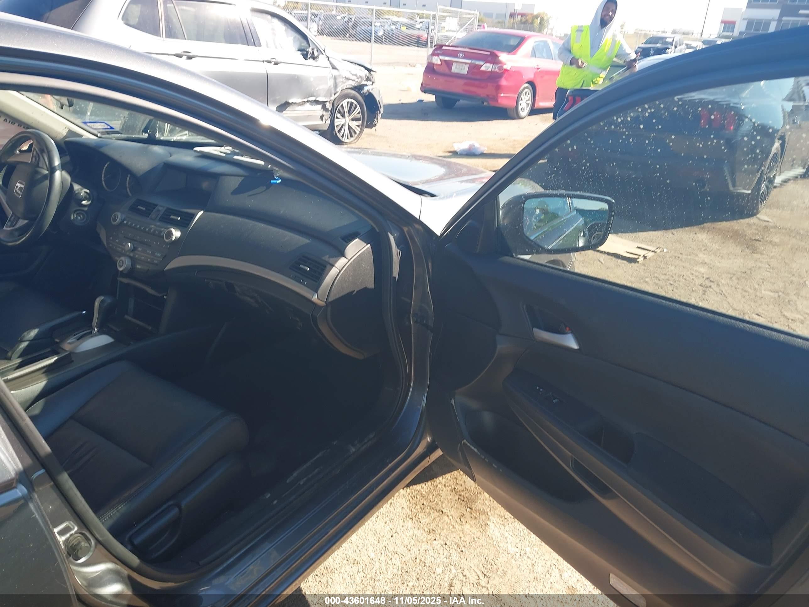 HONDA ACCORD image 5