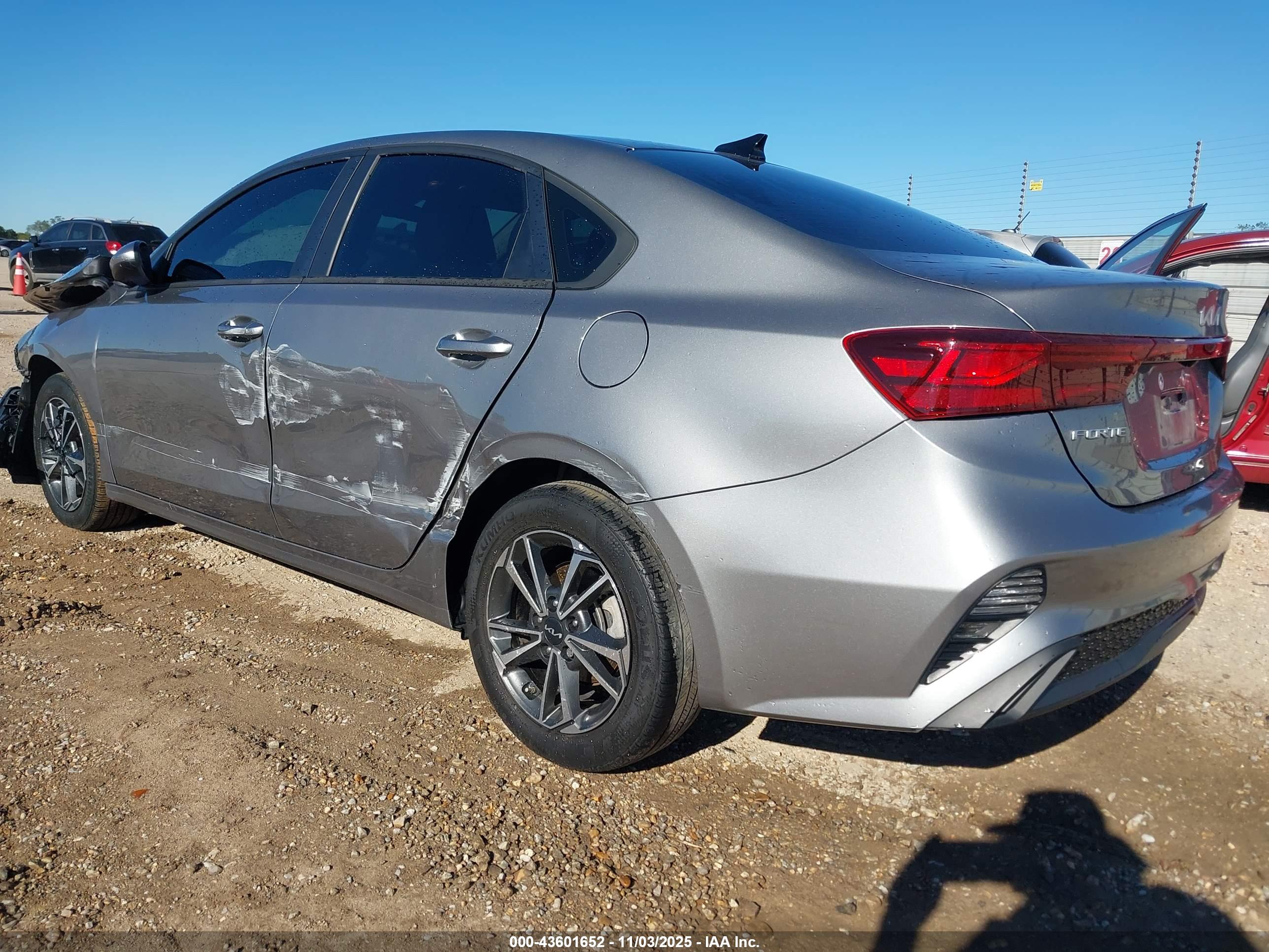 KIA FORTE image 3