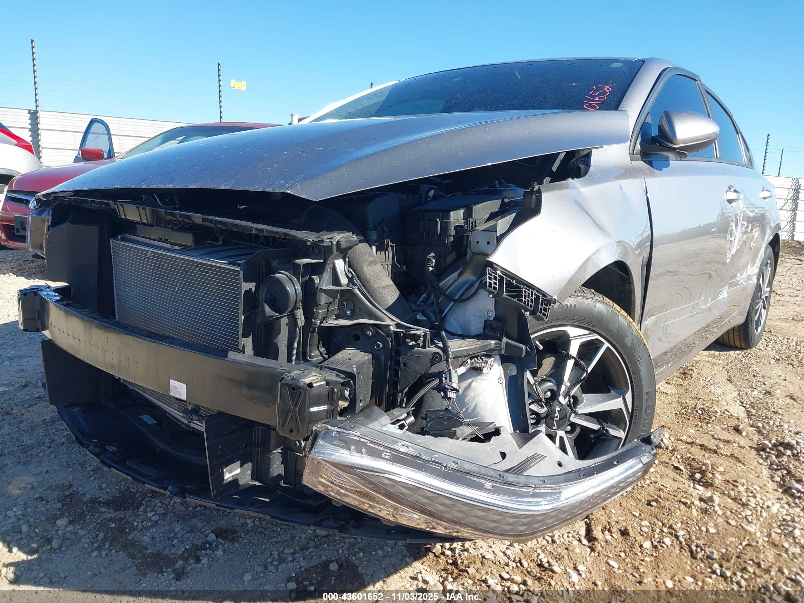 KIA FORTE image 6