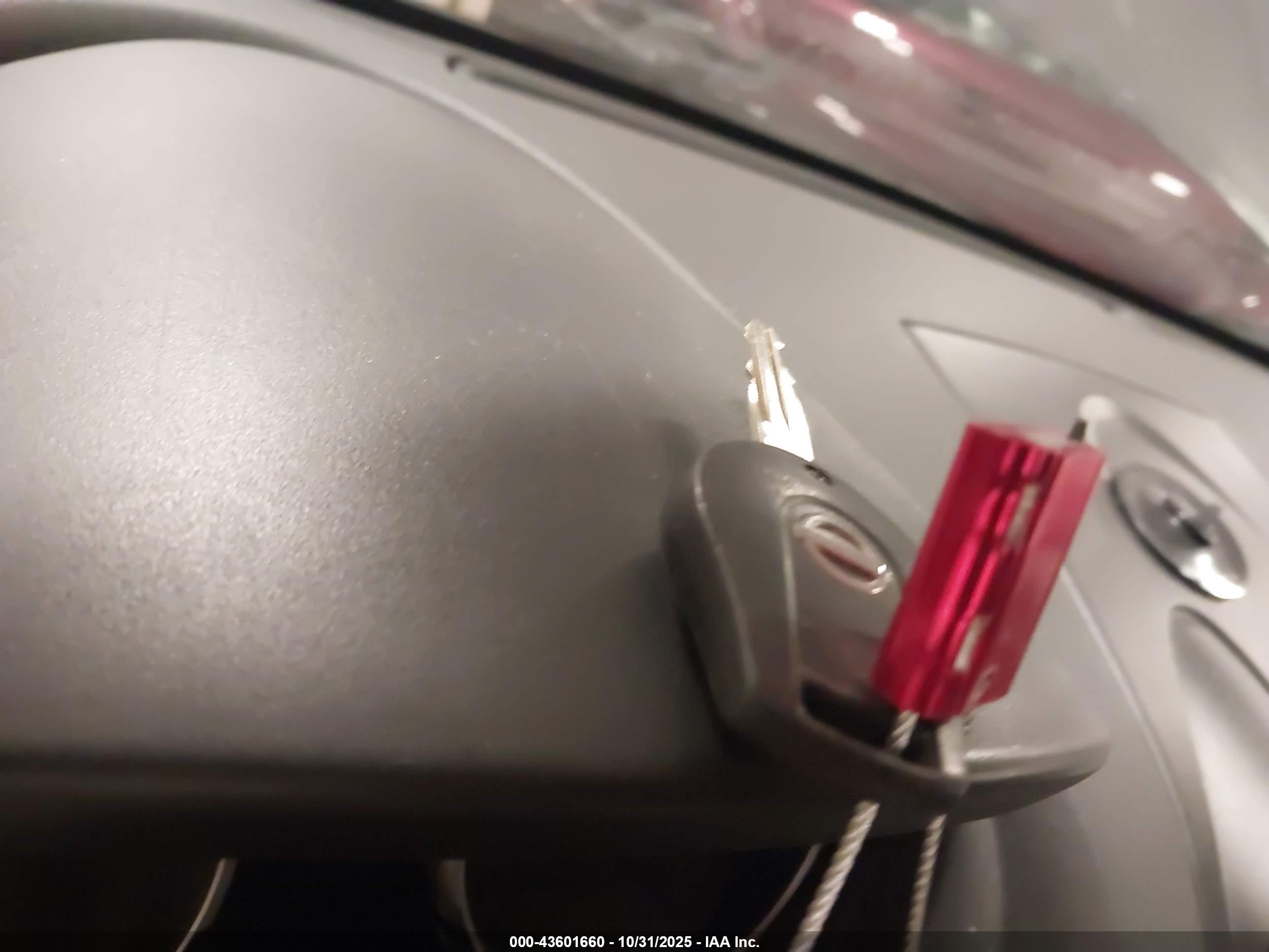 NISSAN ROGUE image 11