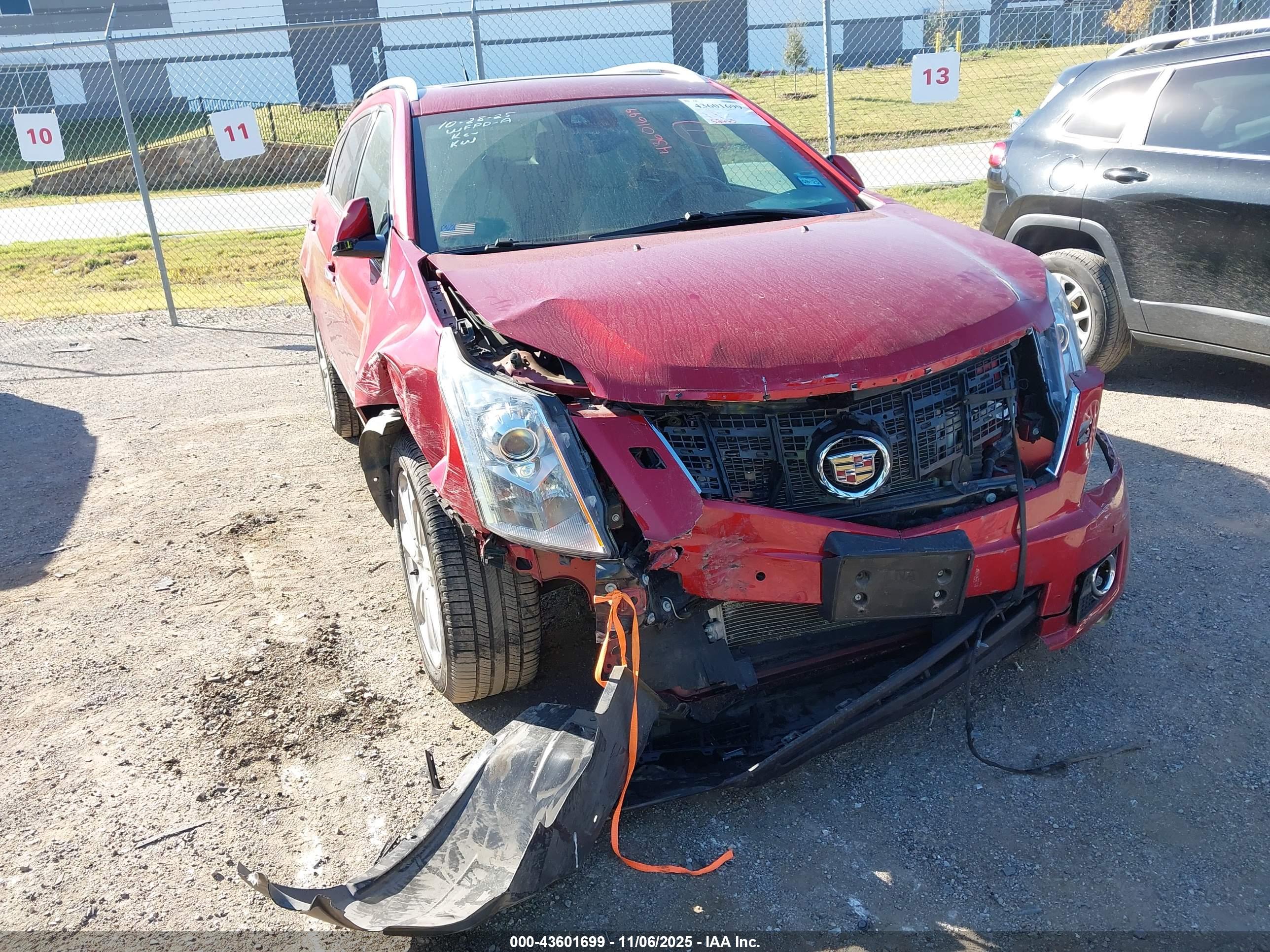 CADILLAC SRX image 6