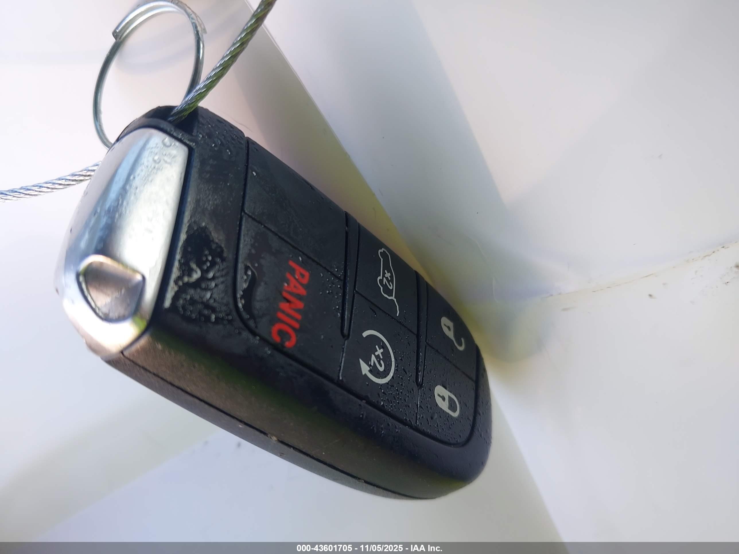 JEEP GRAND image 11