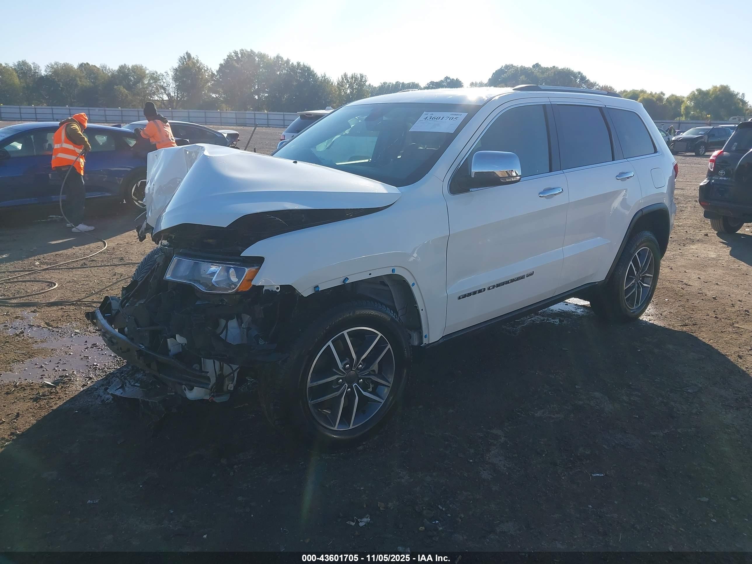 JEEP GRAND image 2
