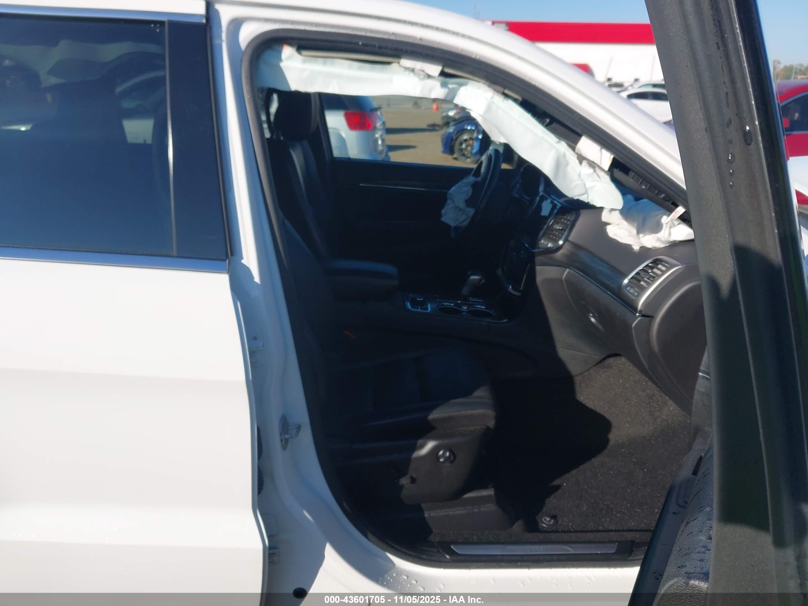 JEEP GRAND image 5