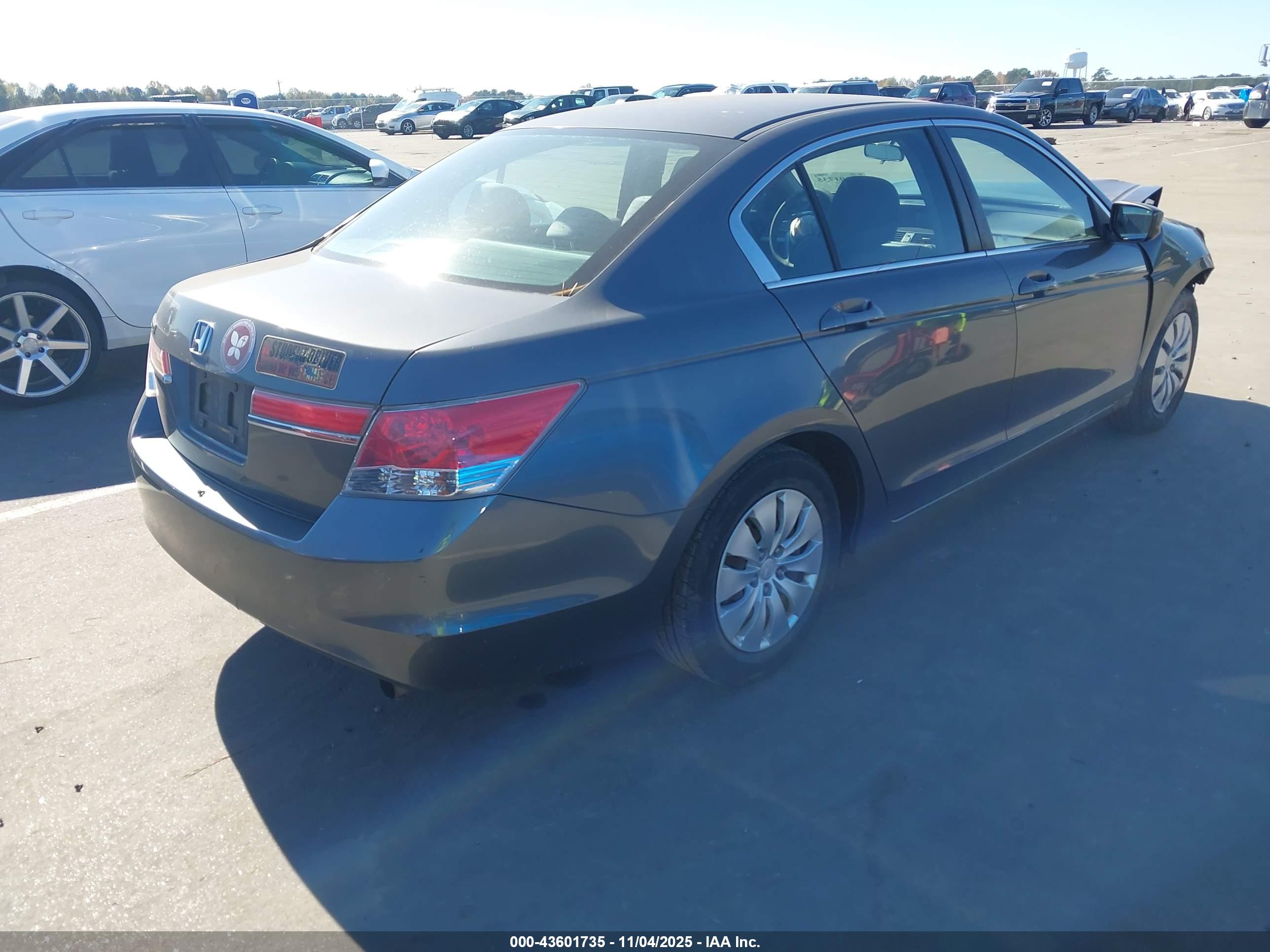 HONDA ACCORD image 4
